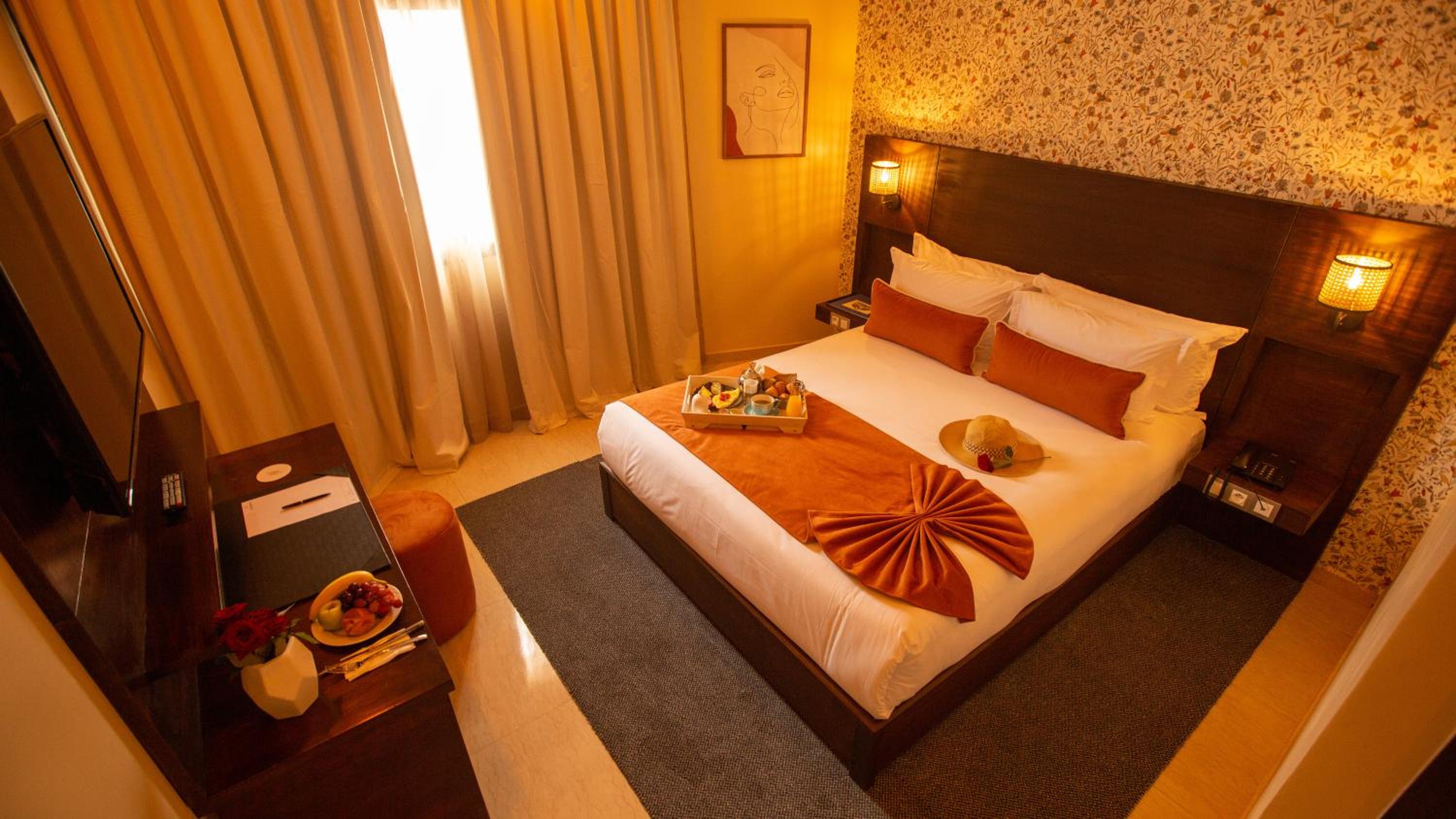 Double Room - Photo 5