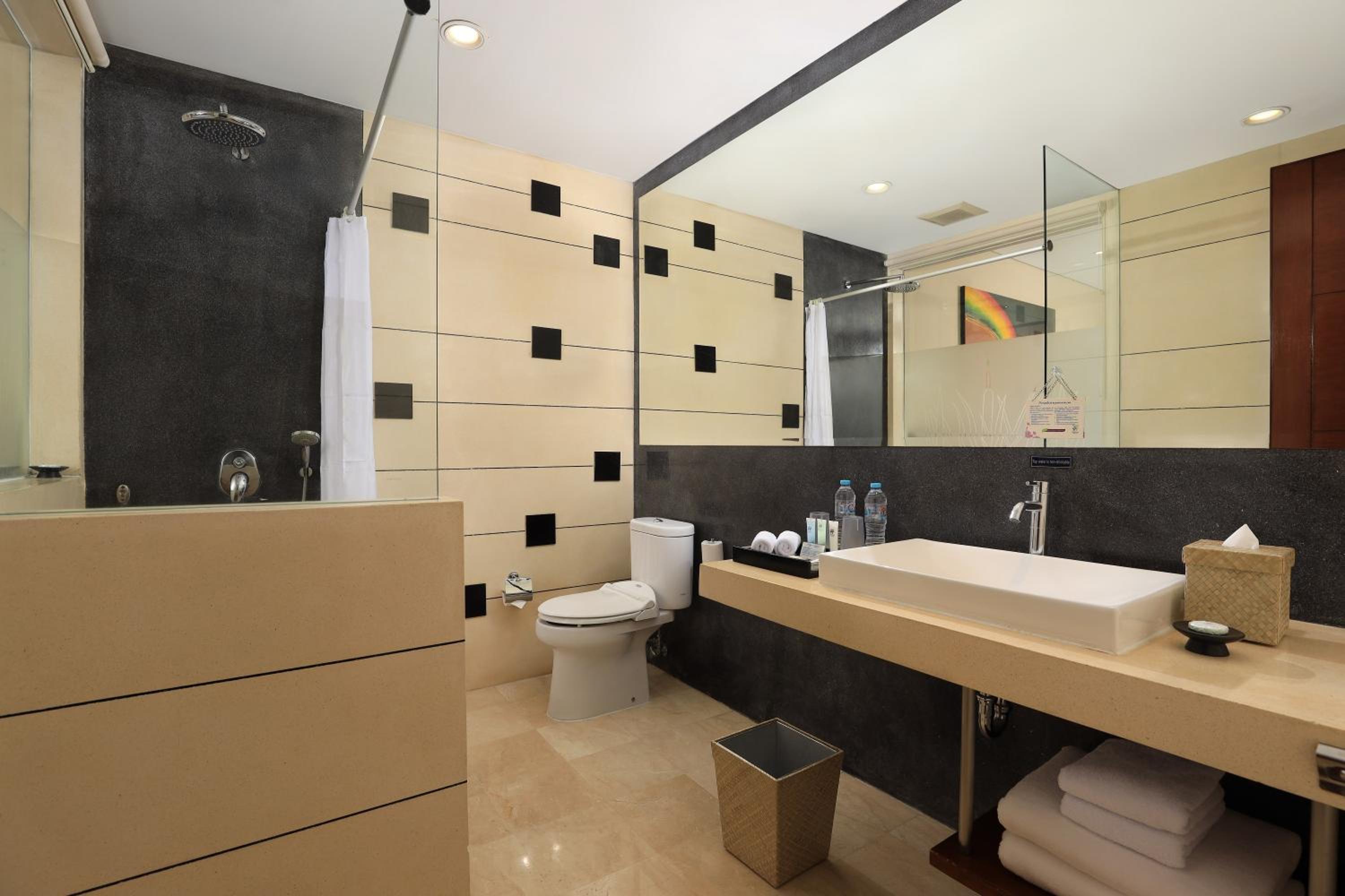 Deluxe Double or Twin Room - Photo 2