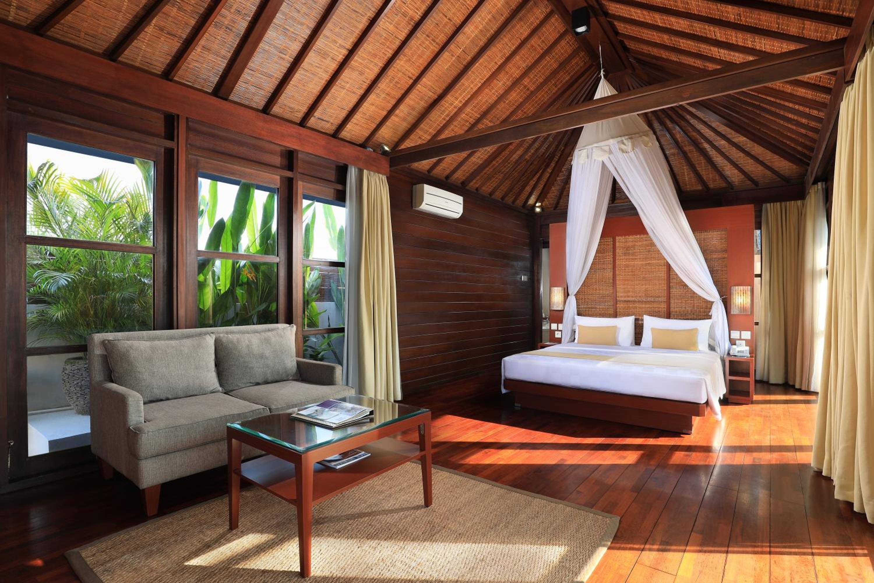 Rooftop Suite - One-Bedroom - Photo 1