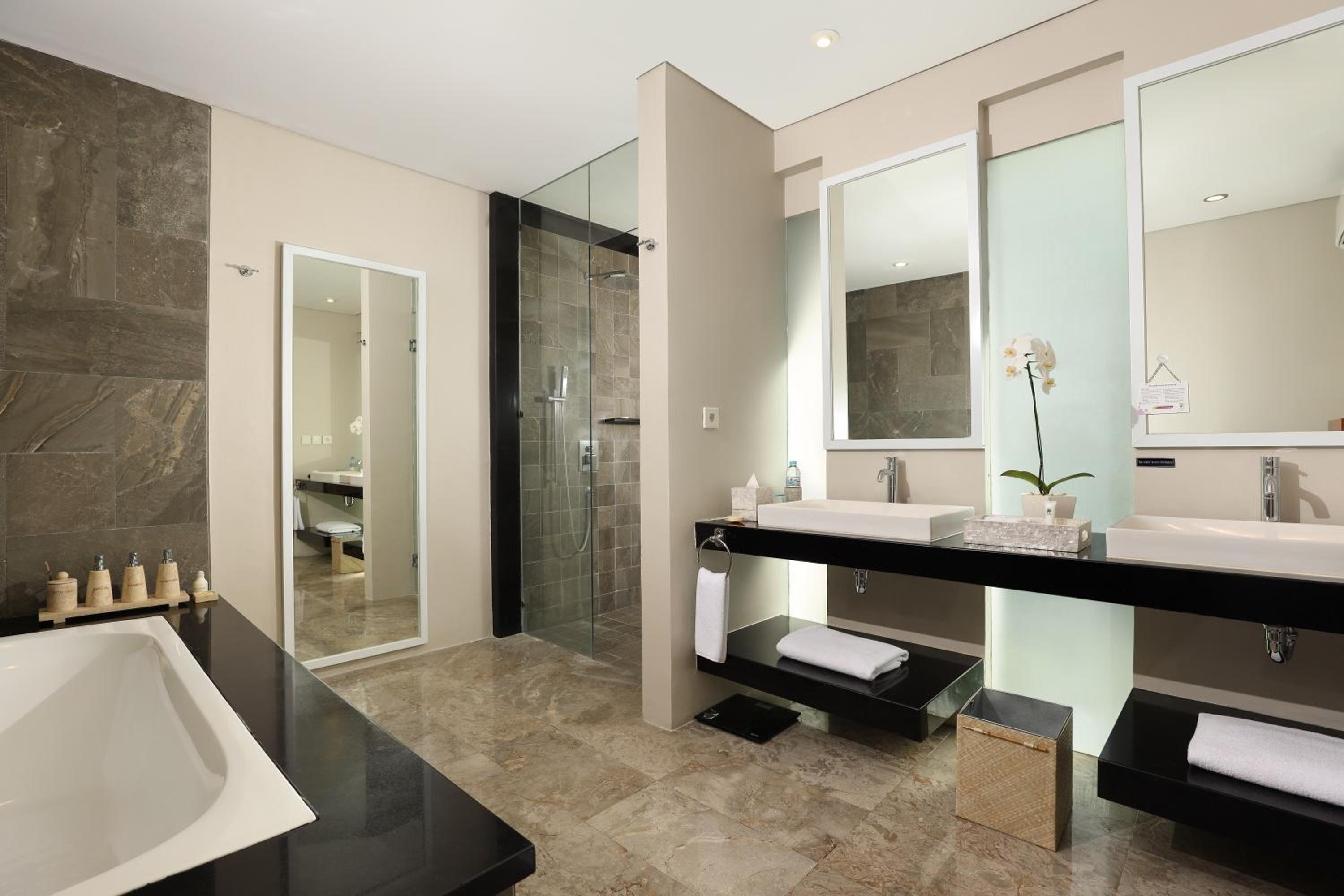 Two-Bedroom Villa with Private Pool - Photo 4