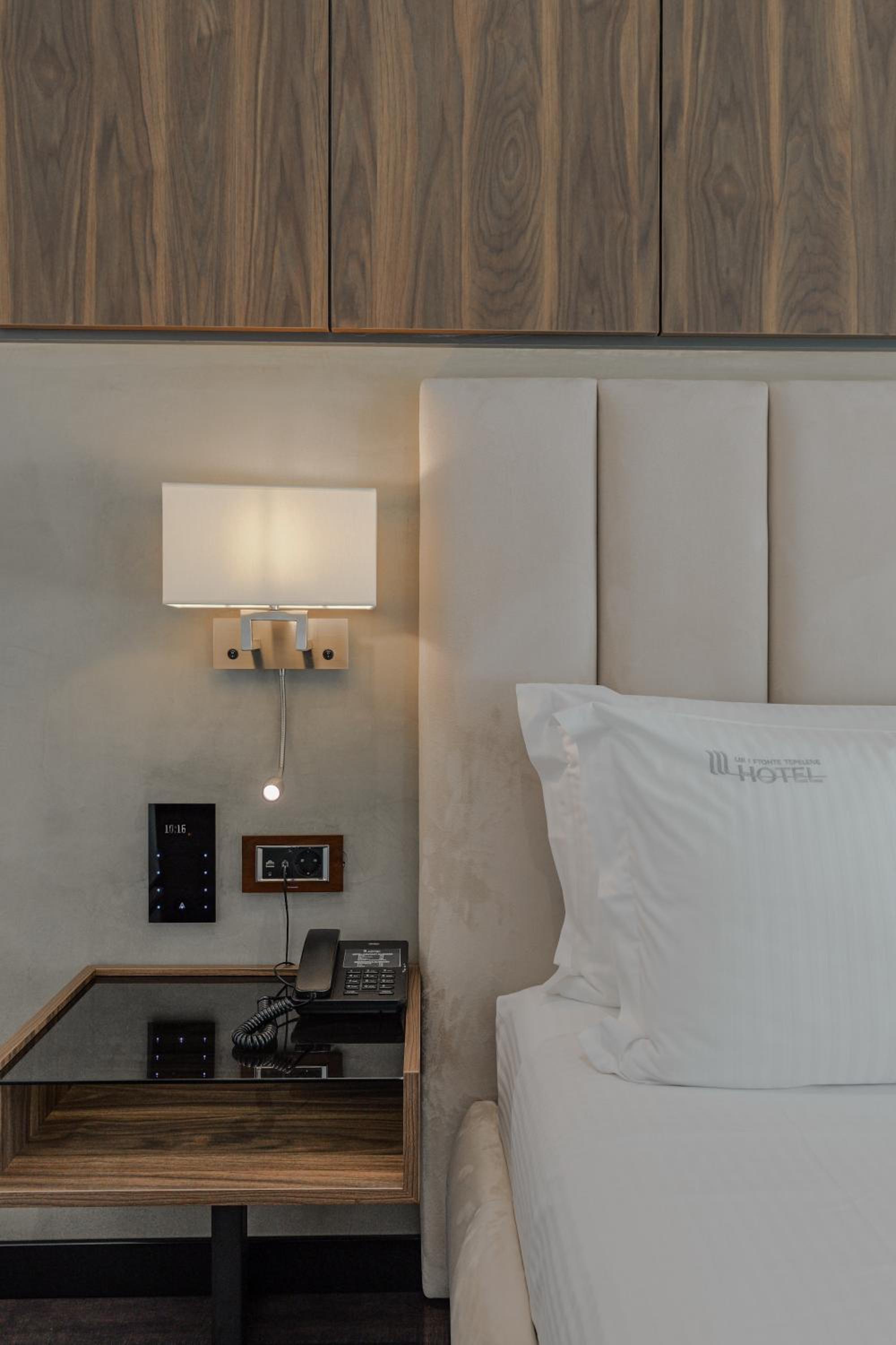 Deluxe Double Room photo 3