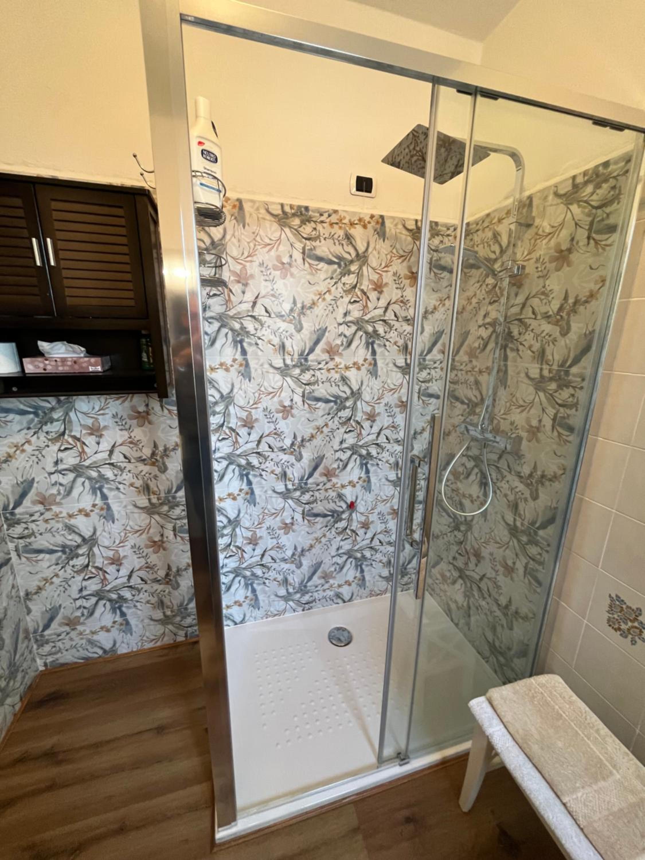 Double Room - Photo 17