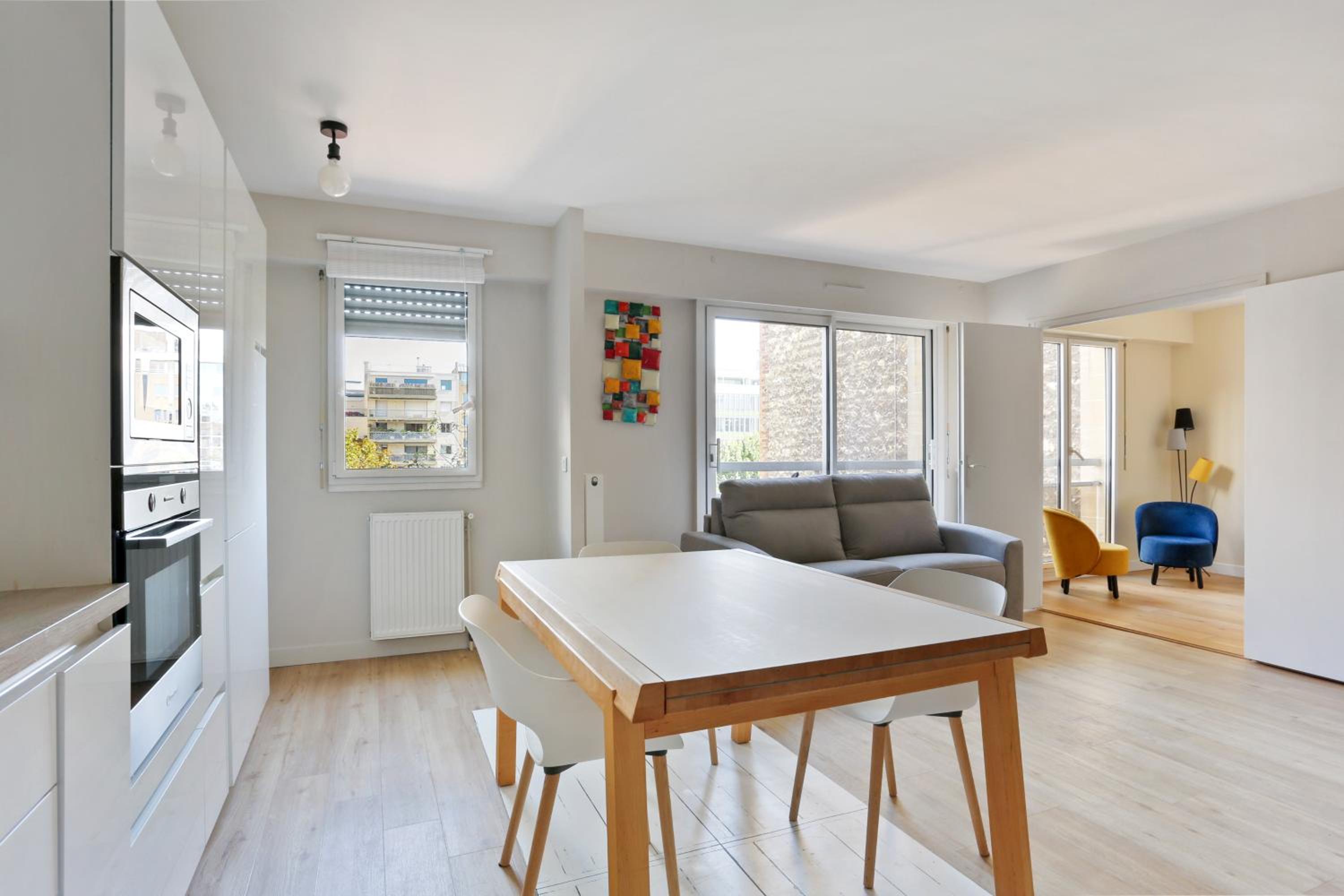 Superior One-Bedroom Apartment