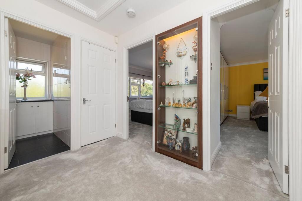 Three-Bedroom House photo 1