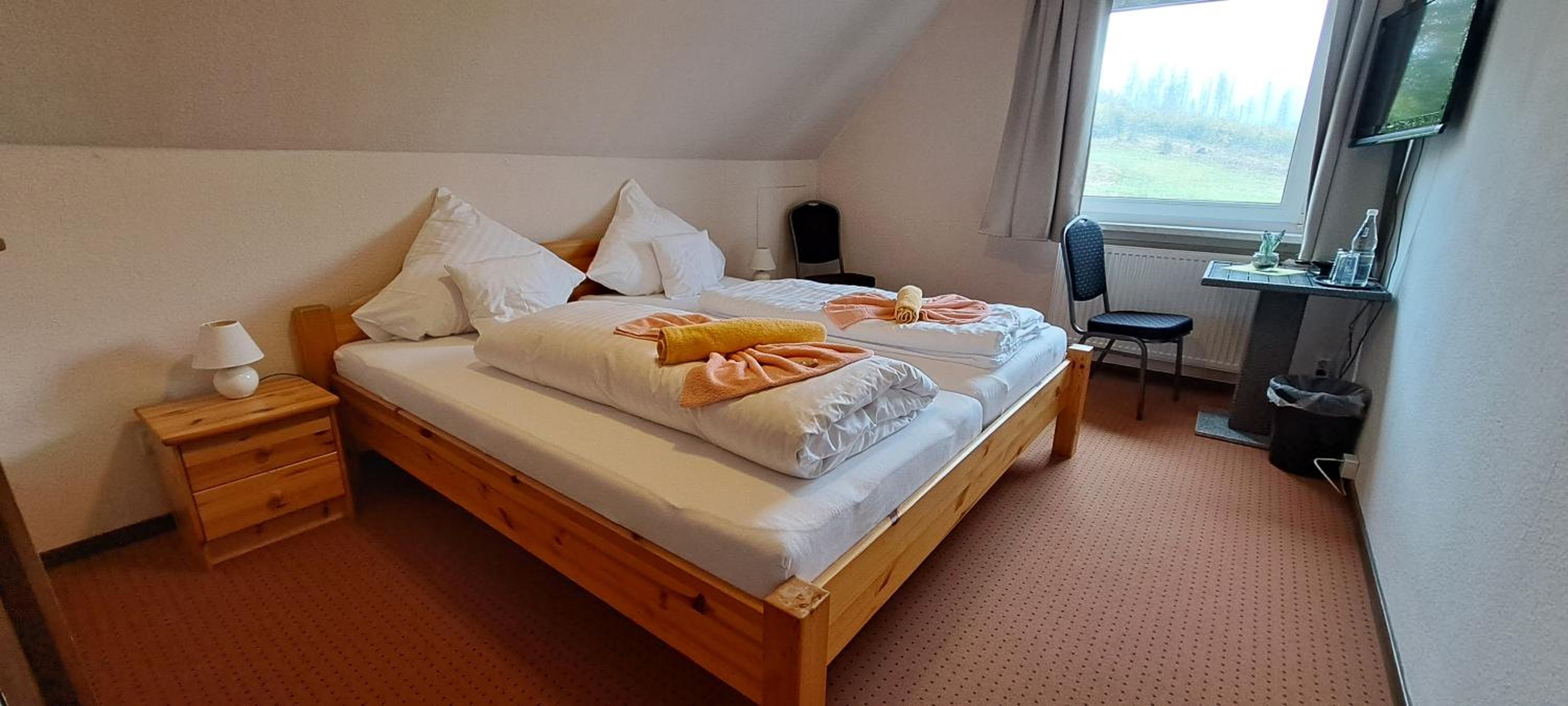 Standard Double Room - Photo 2