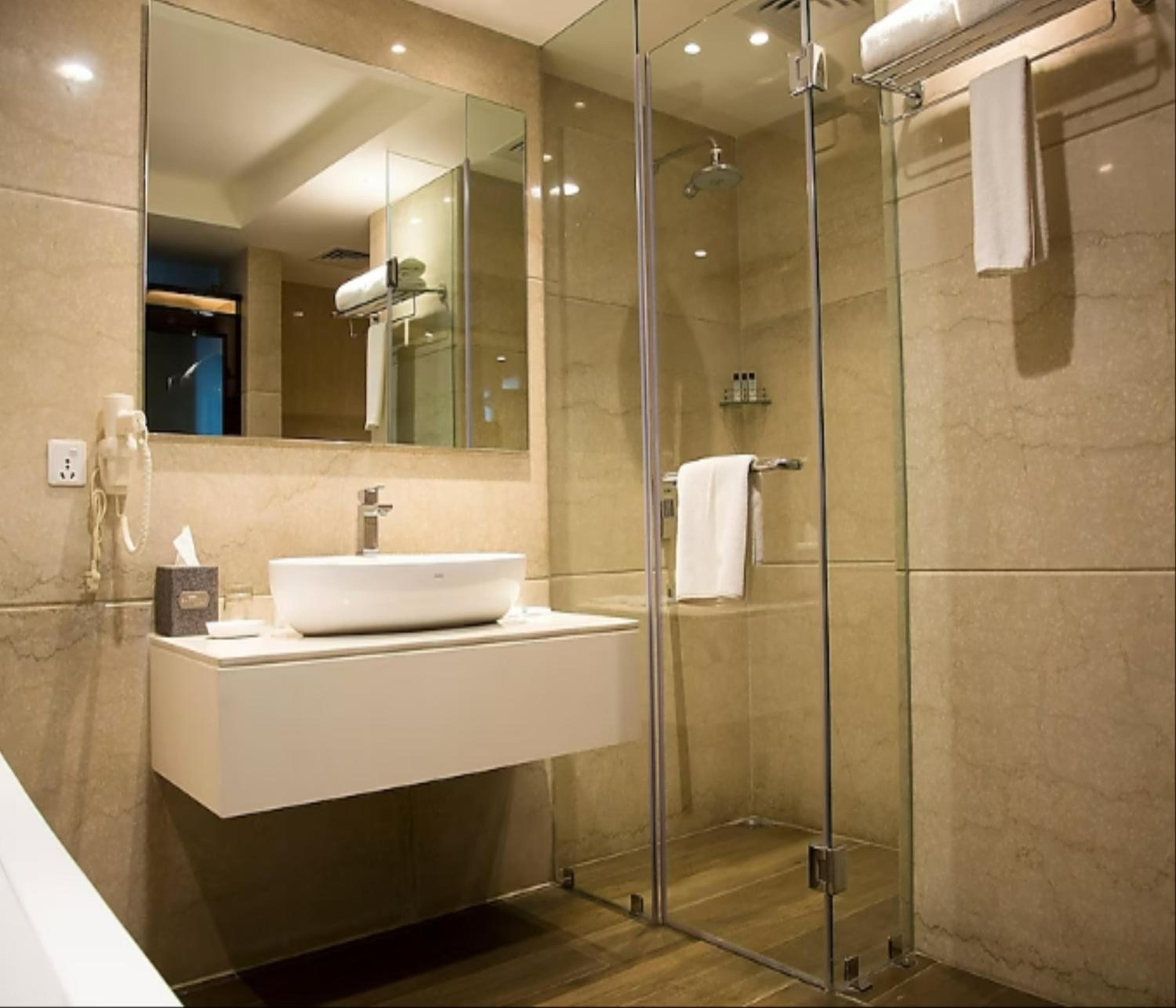 Suite photo 2