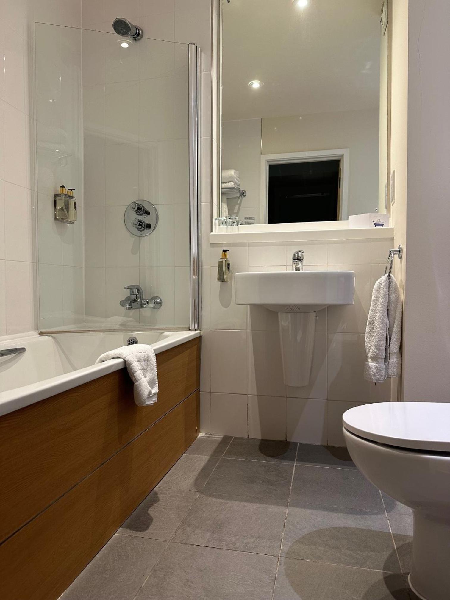 Double Room - Photo 2