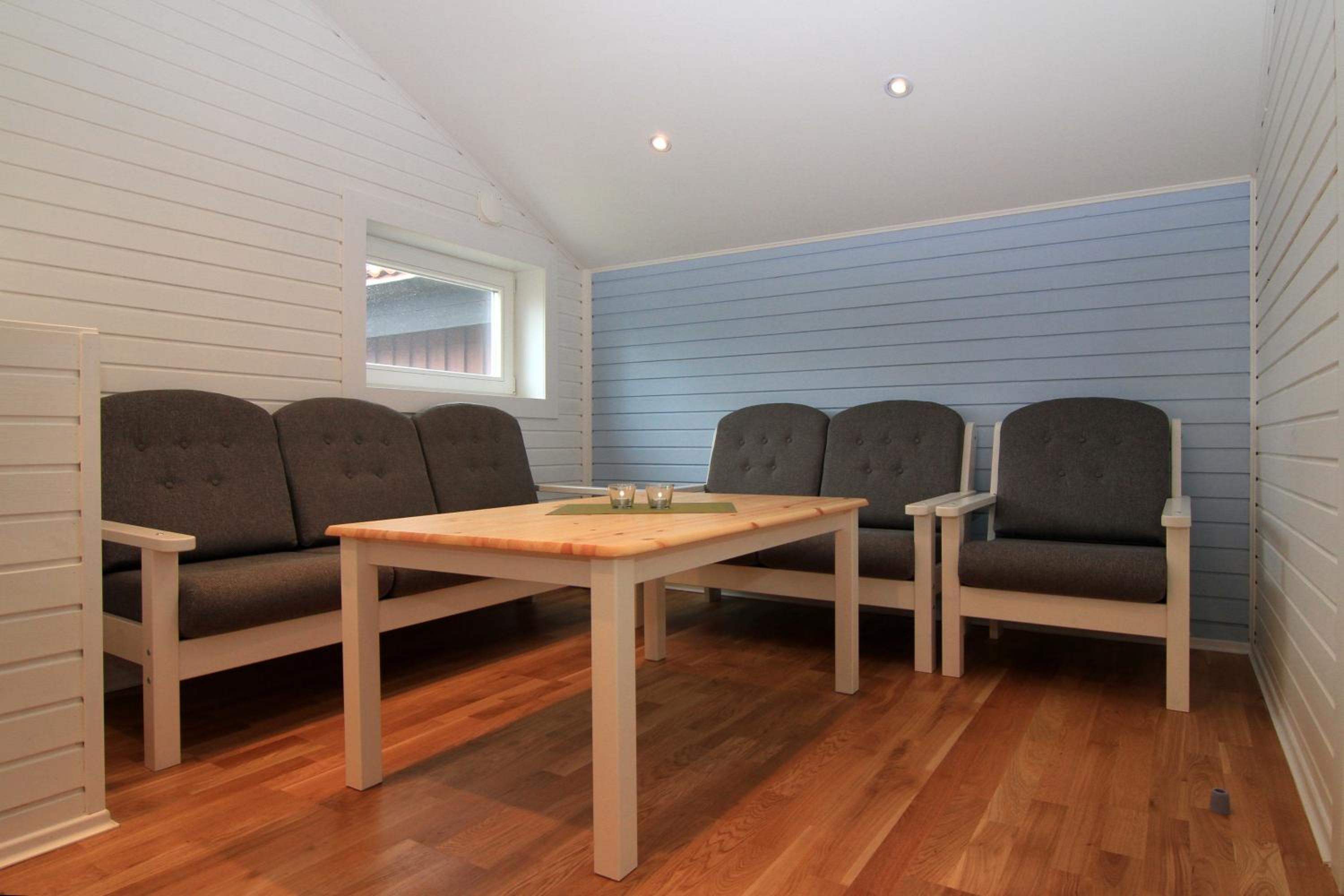 Budget Two-Bedroom House photo 2