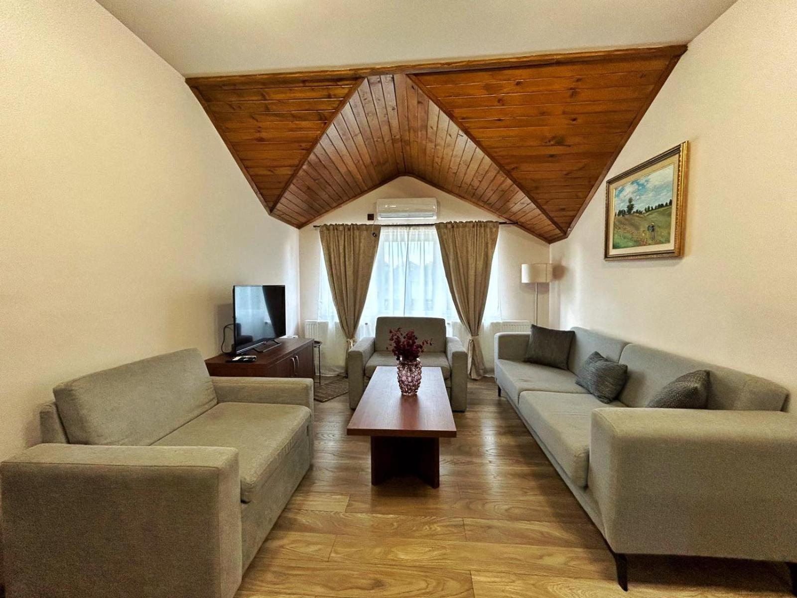 Family Room photo 1