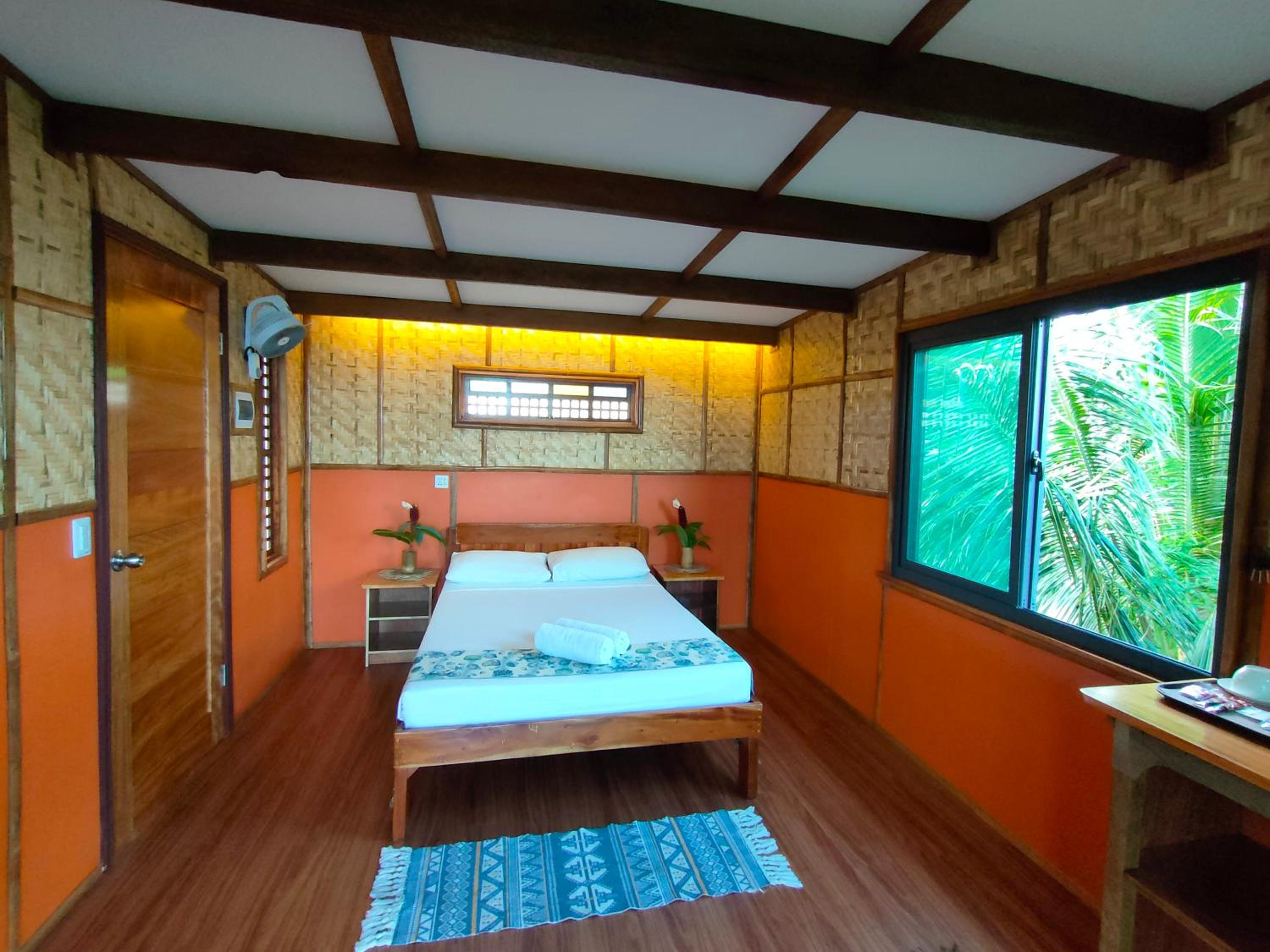 Villa - Photo 1
