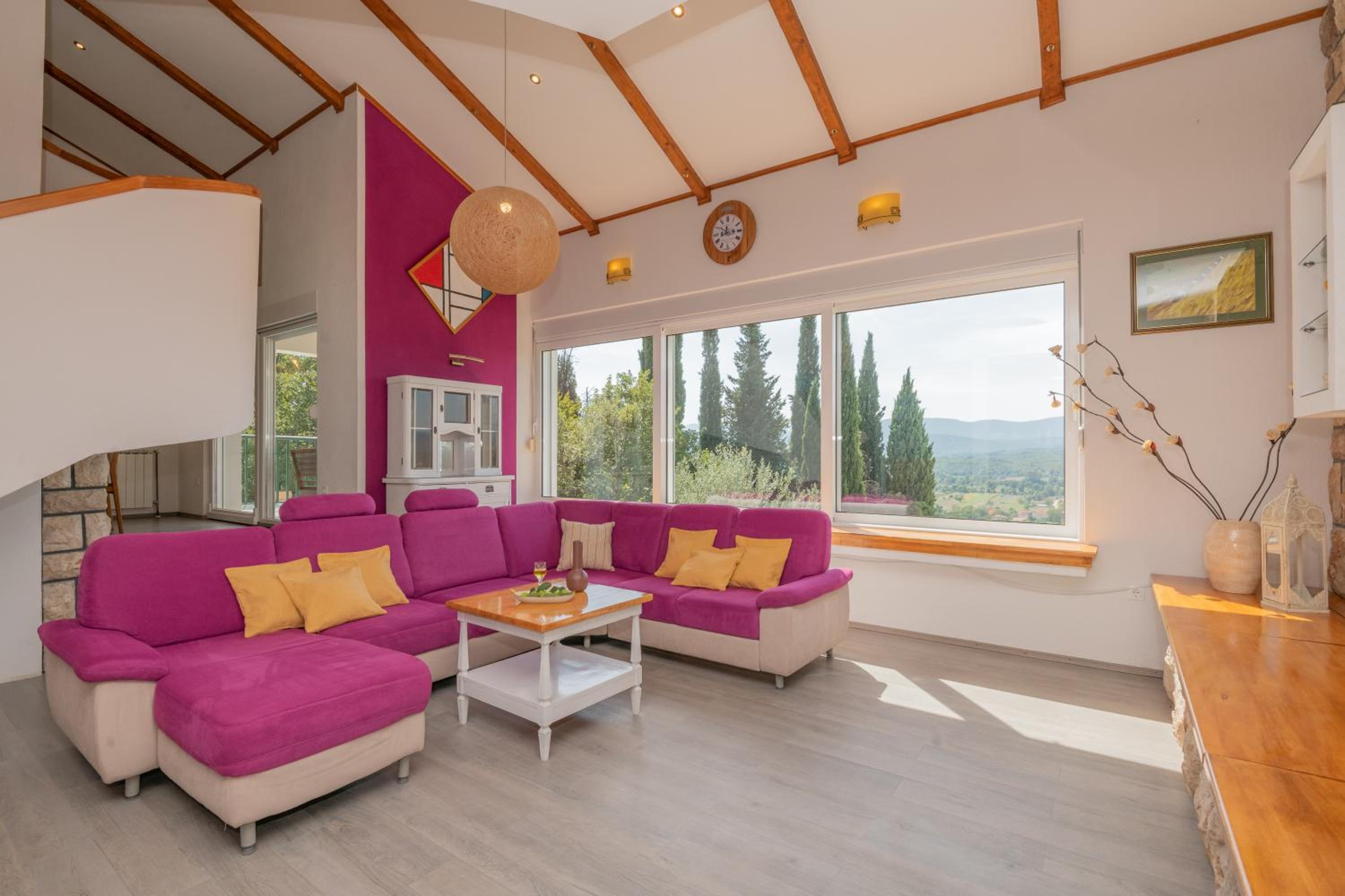 Villa photo 1