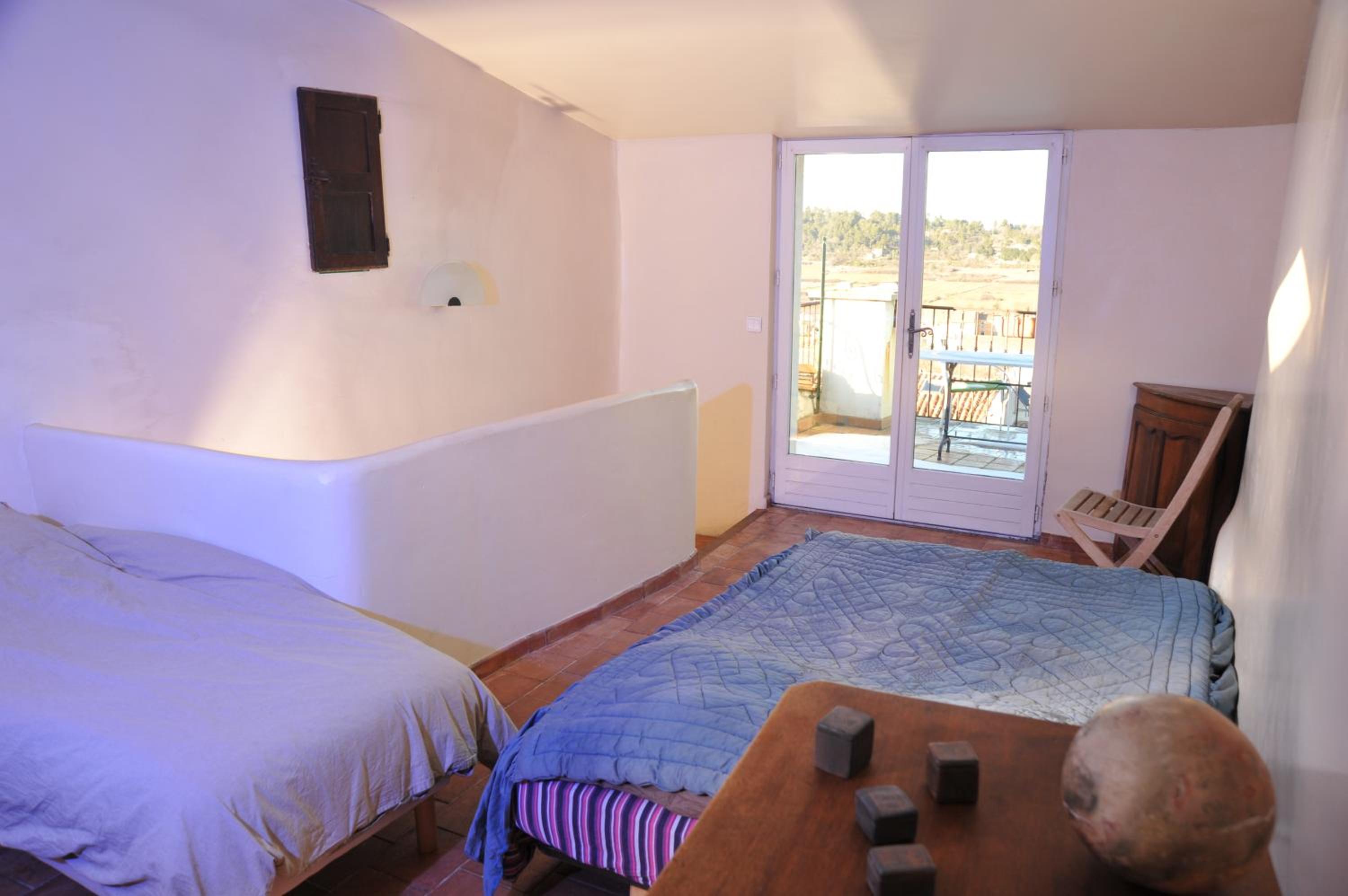 Suite - Photo 15