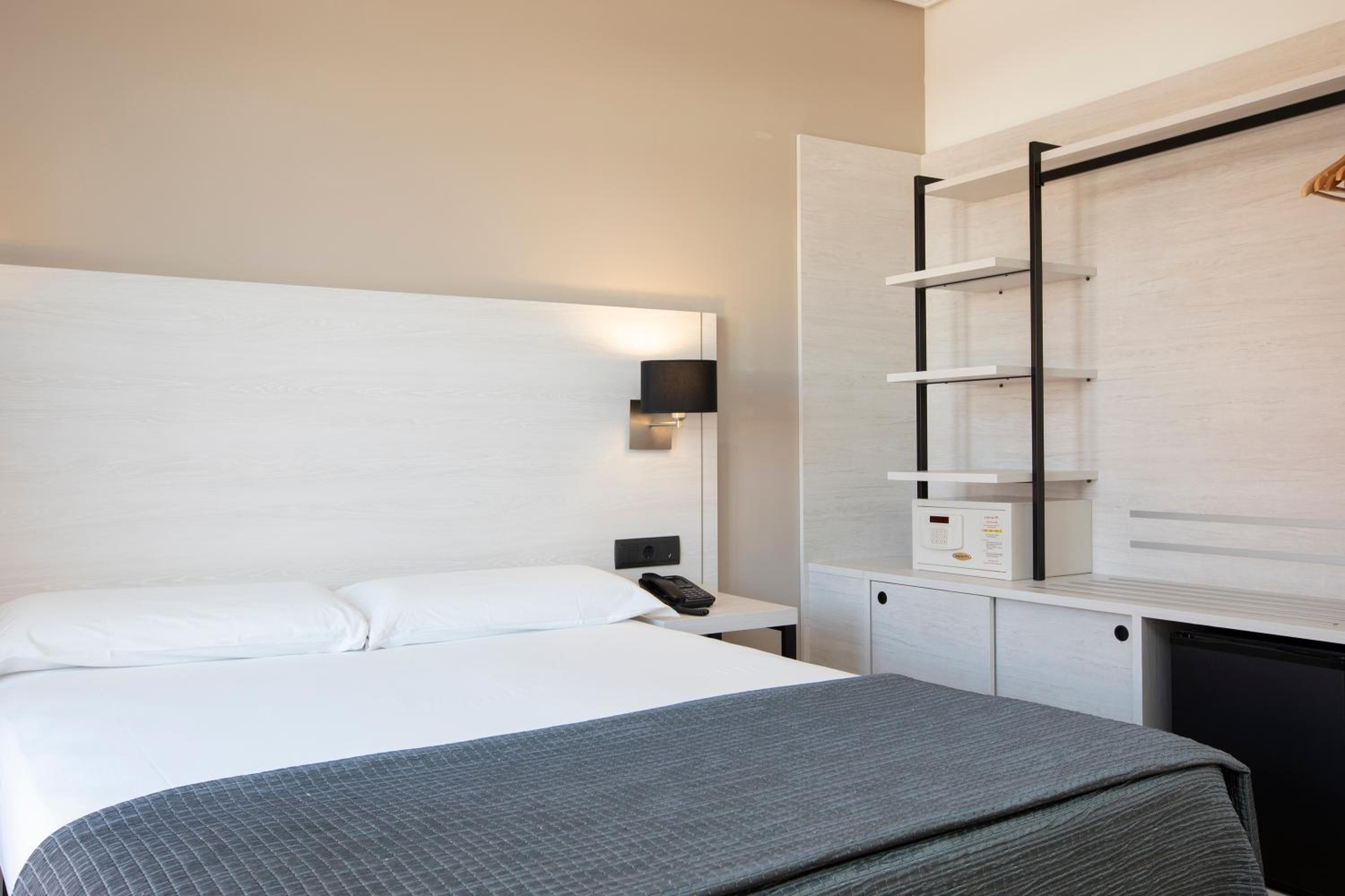 Relax in our stylish and comfortable hotel room!