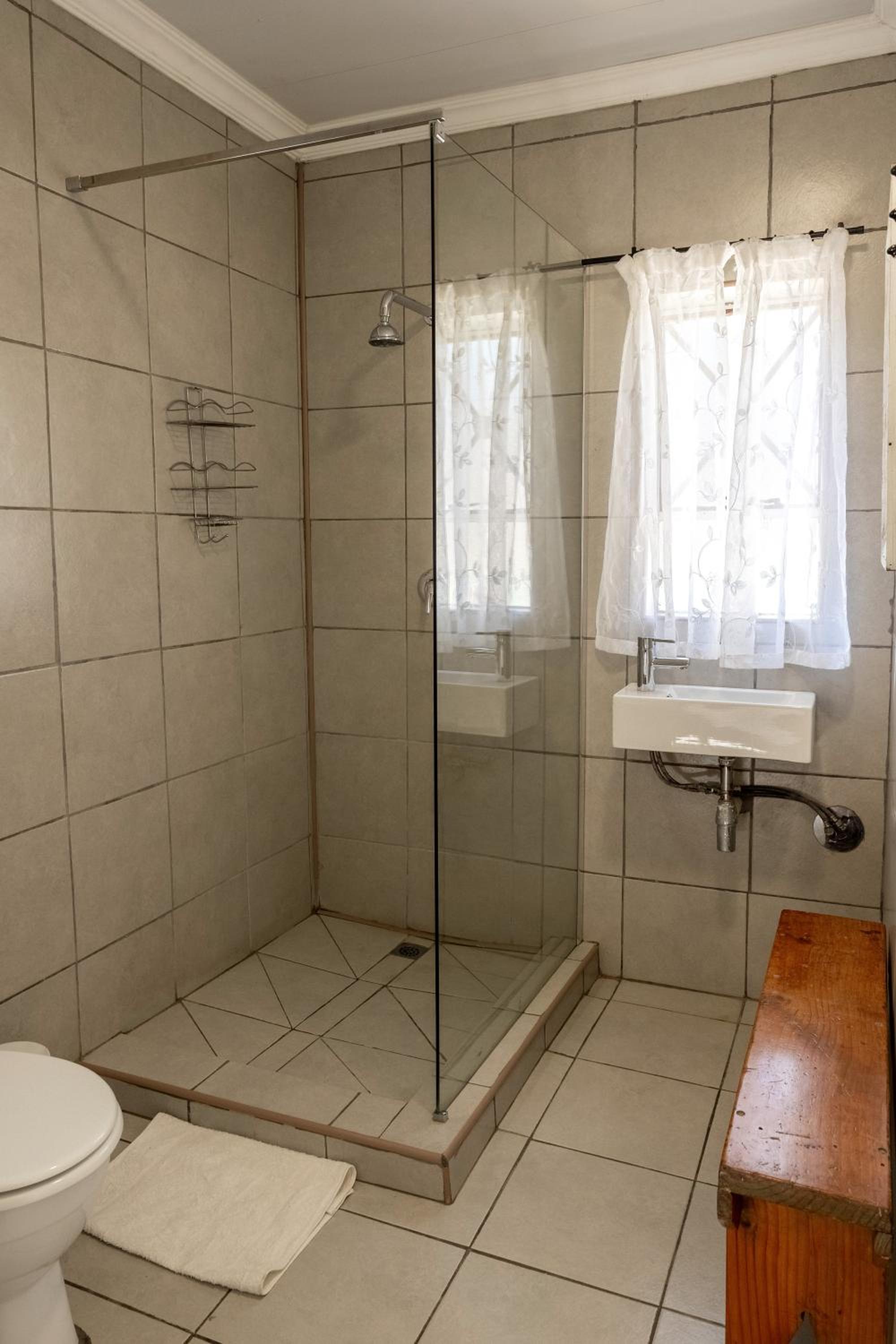 Double Room - Photo 5