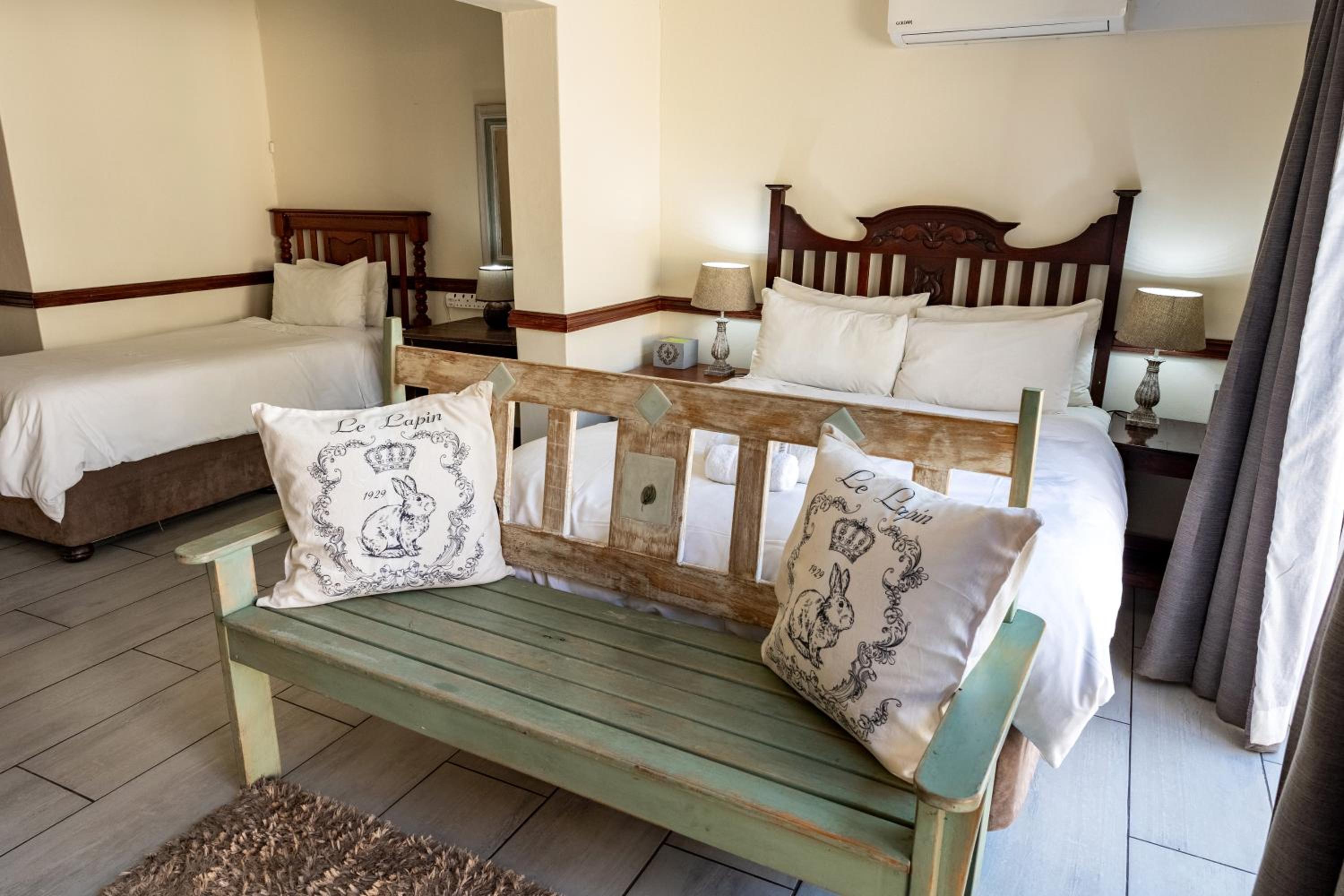 Family Room - Photo 1