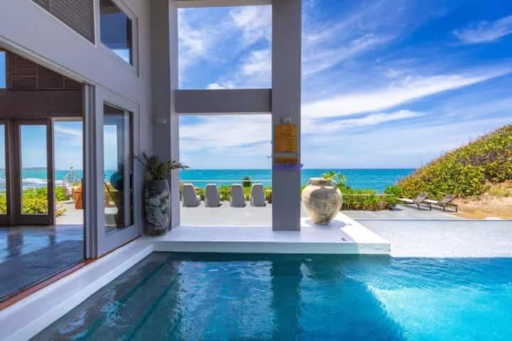 Villa With Sea View photo 1