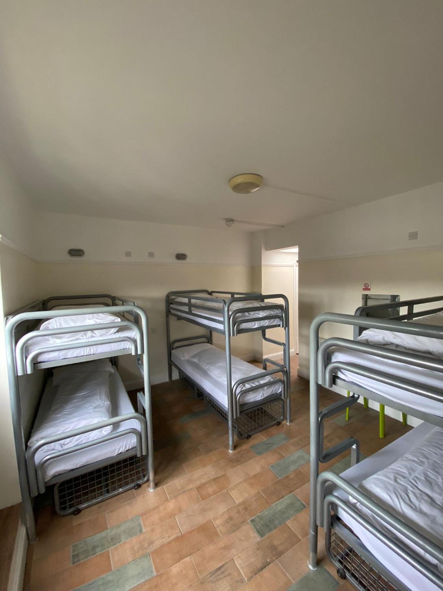 Bed in 6-Bed Mixed Dormitory Room photo 1