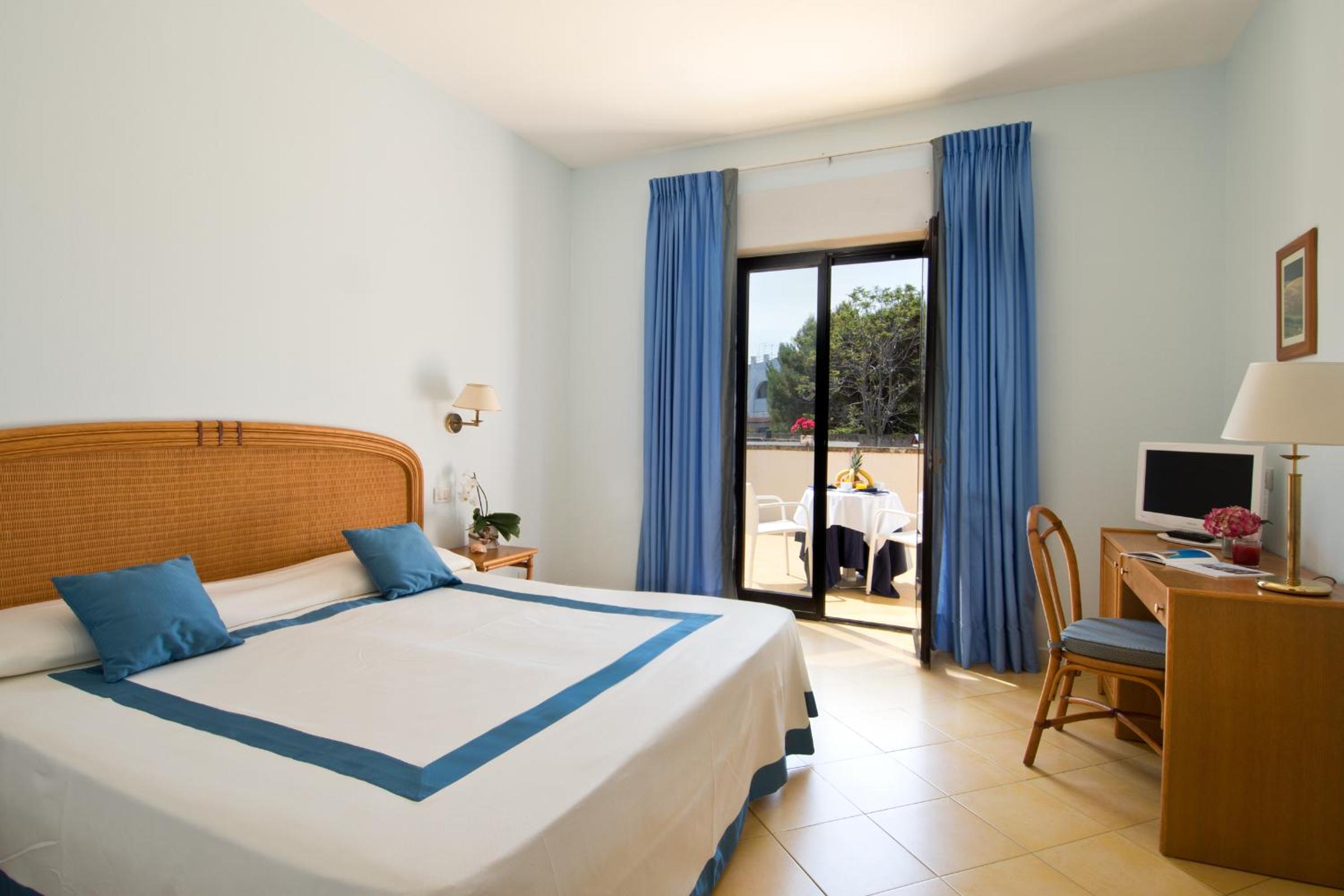 Double Room - Photo 6