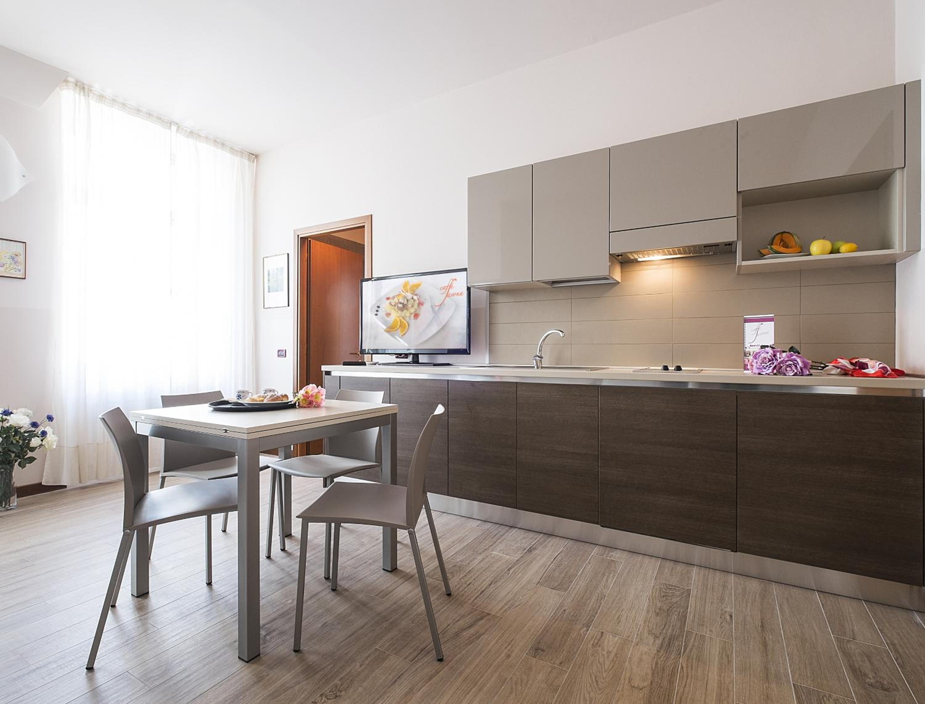 One-Bedroom Apartment (4 Adults) photo 2