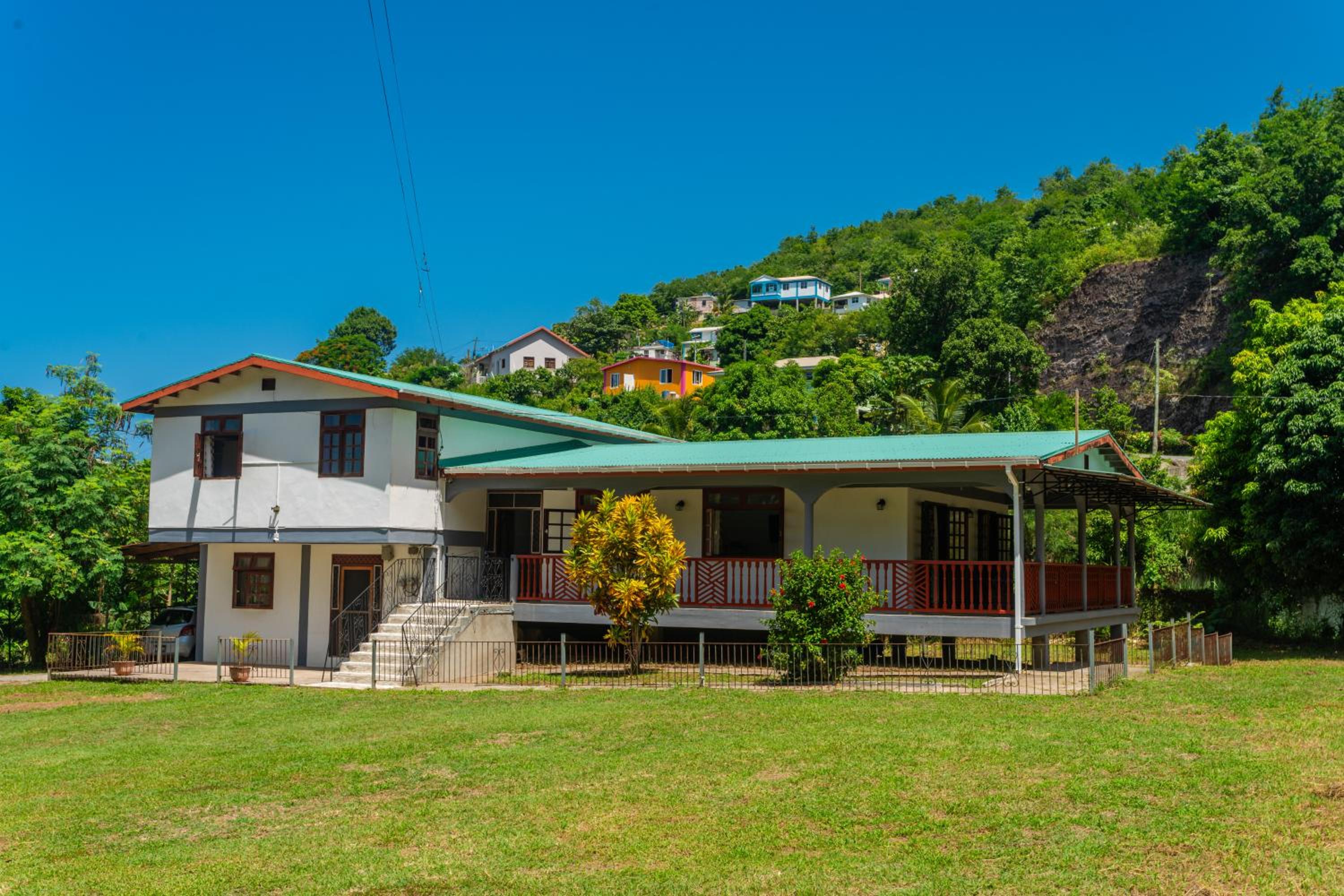 Four-Bedroom House photo 1