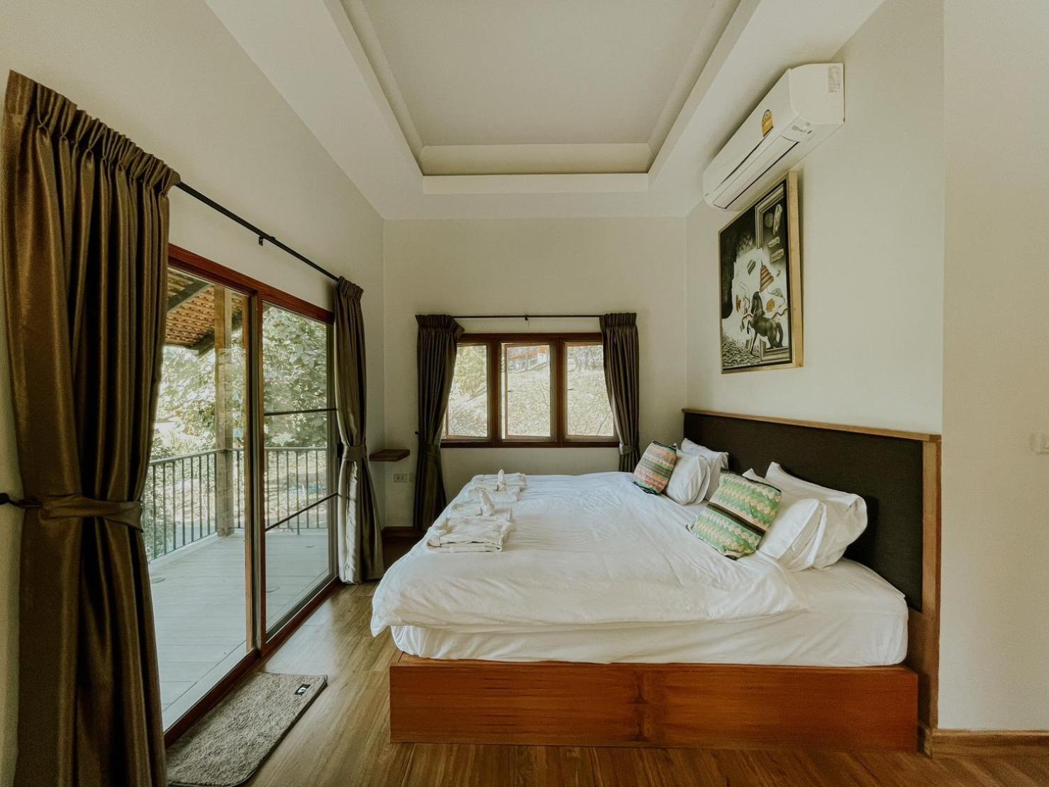 King Room with Lake View