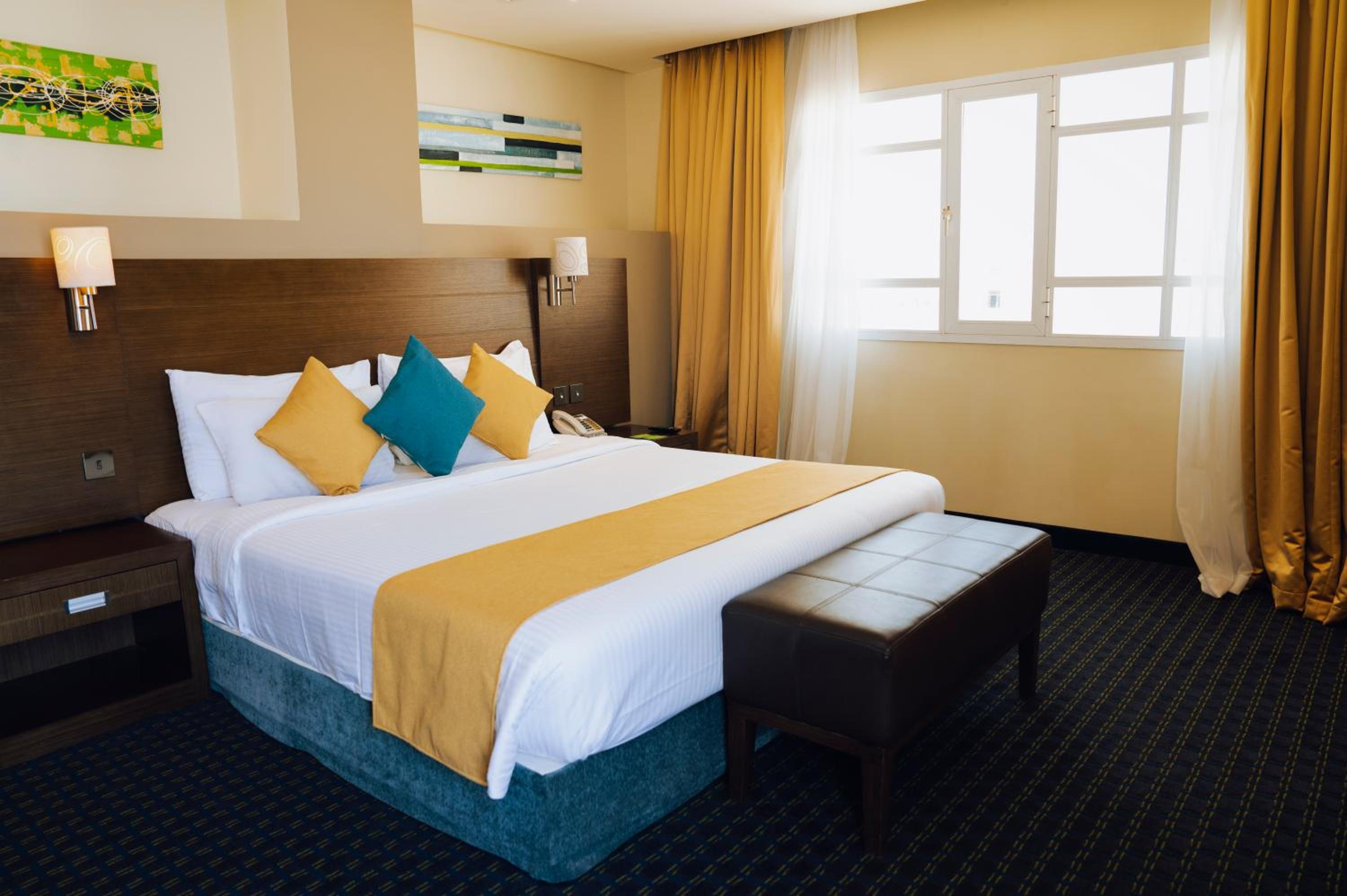 Business King Suite with City View