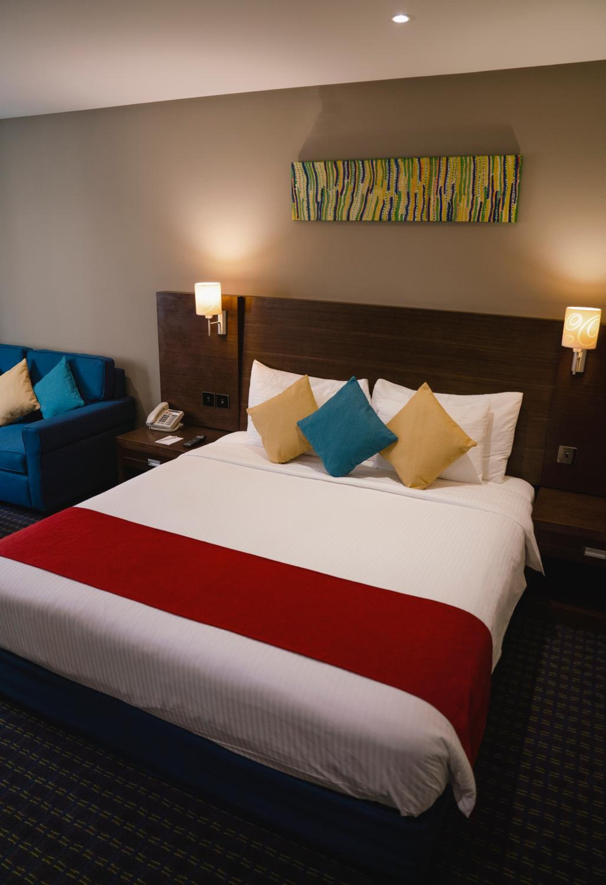 Standard King Room photo 3