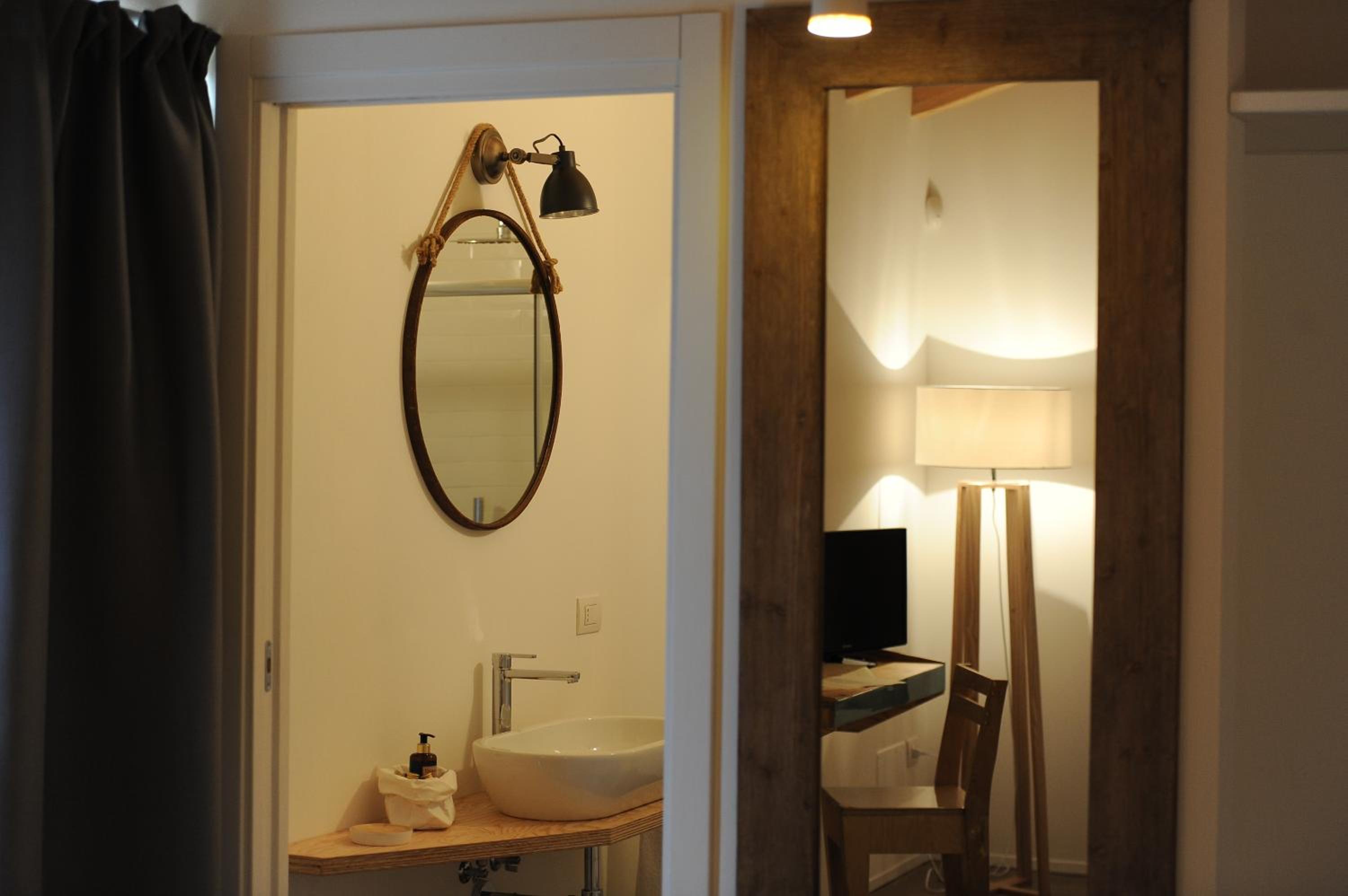 Comfort Triple Room with Shower - Photo 4