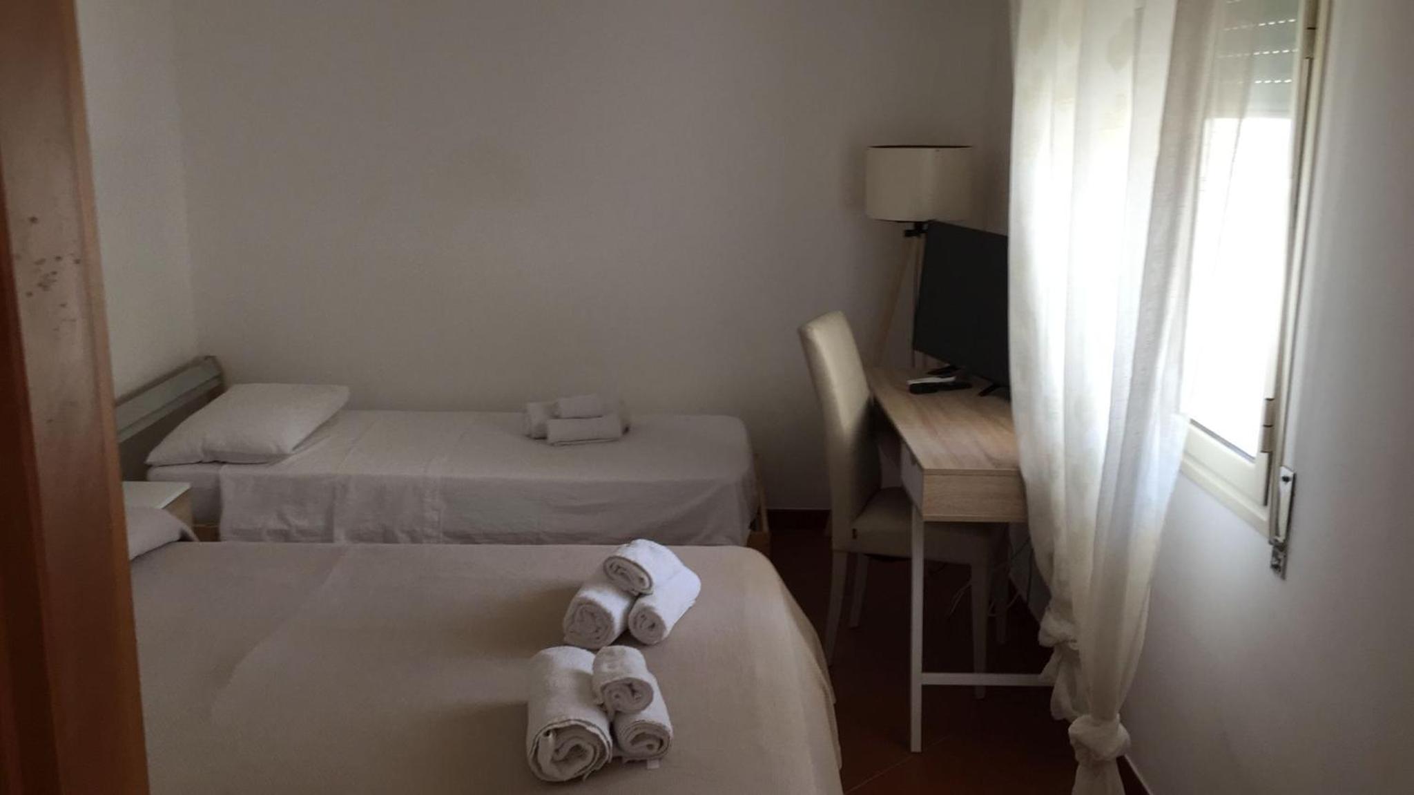 Triple Room With Private Bathroom photo 1