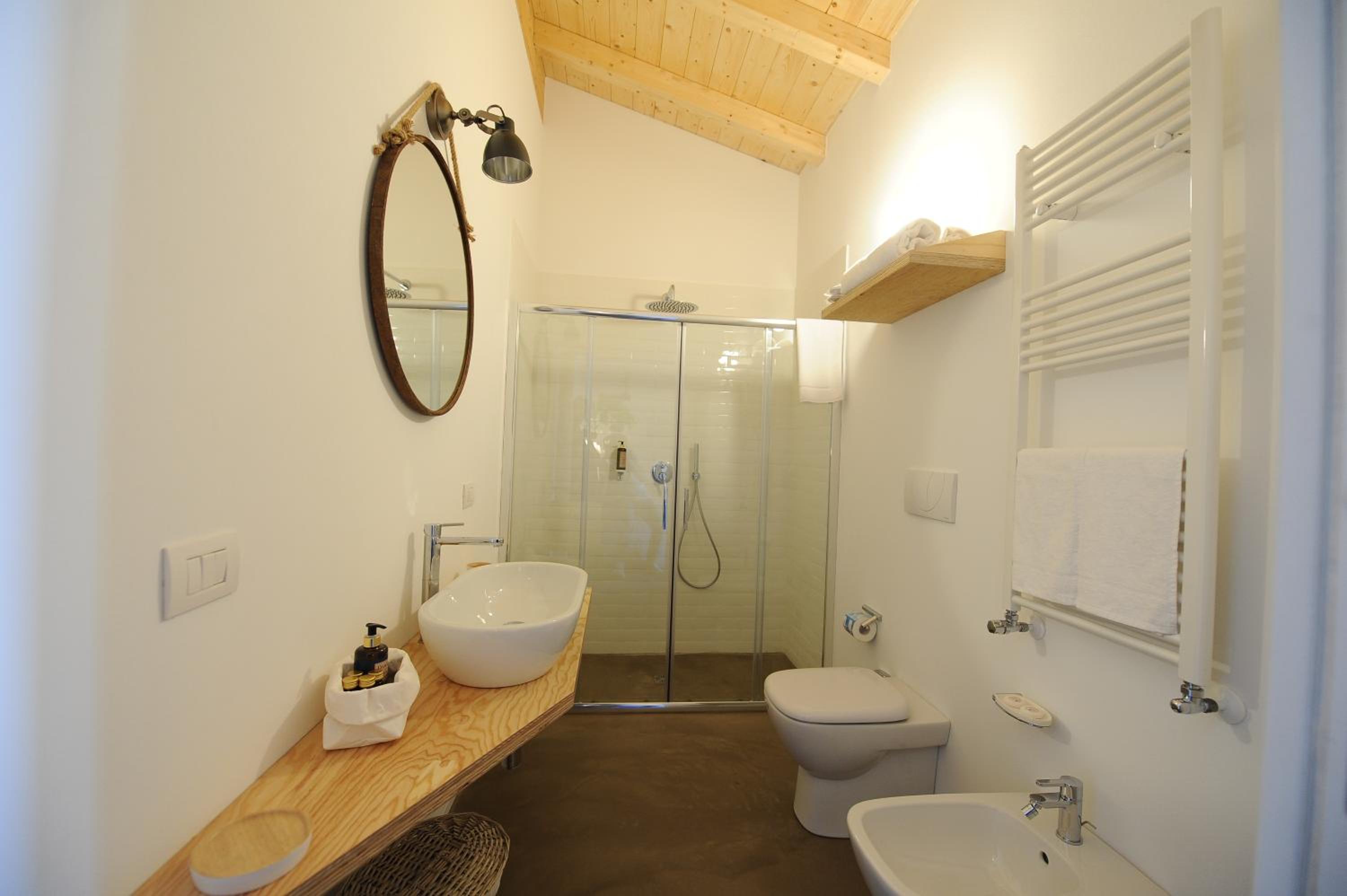 Comfort Triple Room with Shower - Photo 3