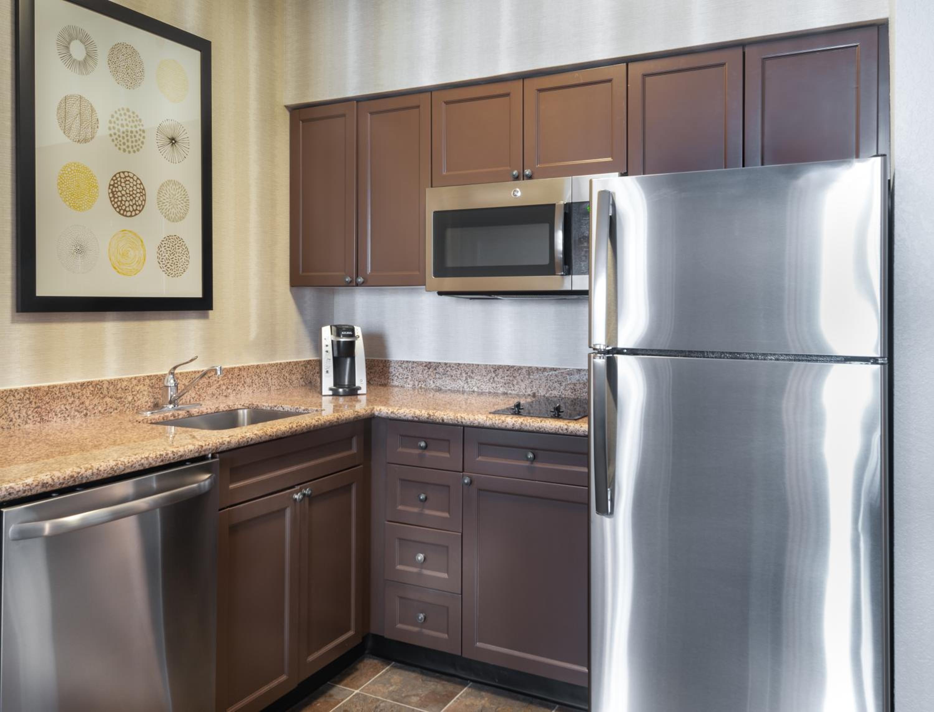 Kitchen in the One-Bedroom Queen Suite at Residence Inn by Marriott Washington, DC National Mall