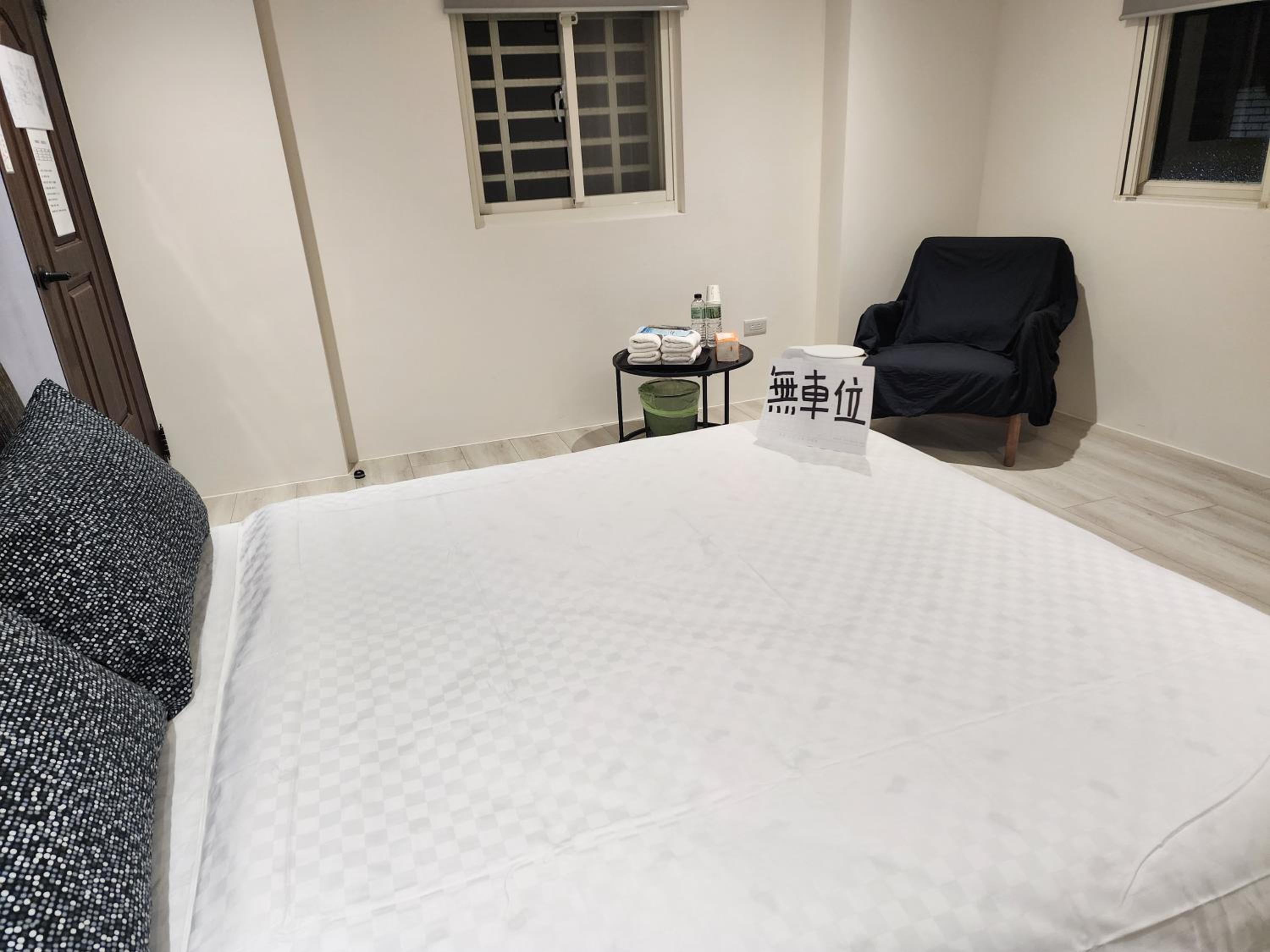 Double Room with Private Bathroom photo 1