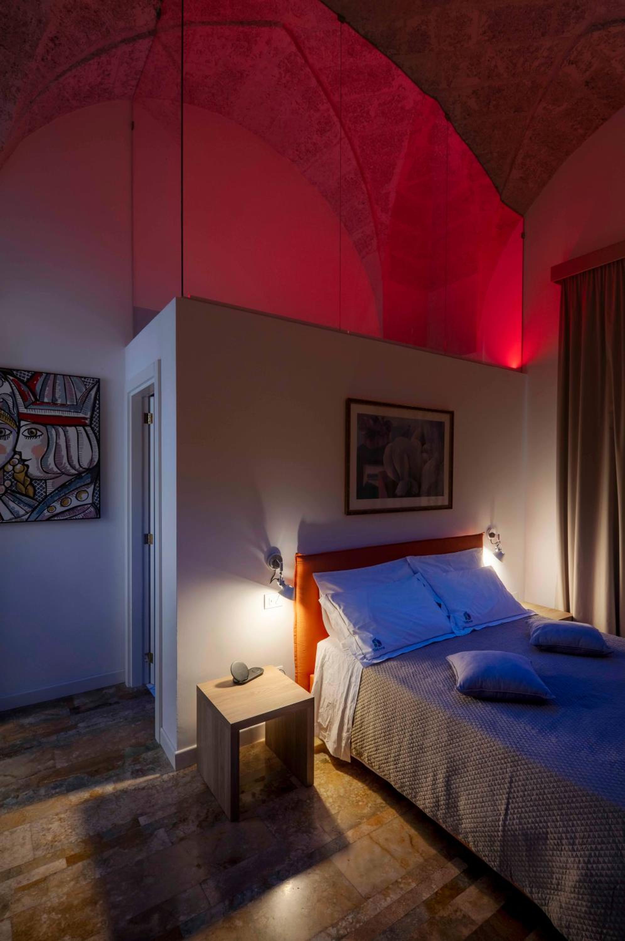 Deluxe Room - Photo 1