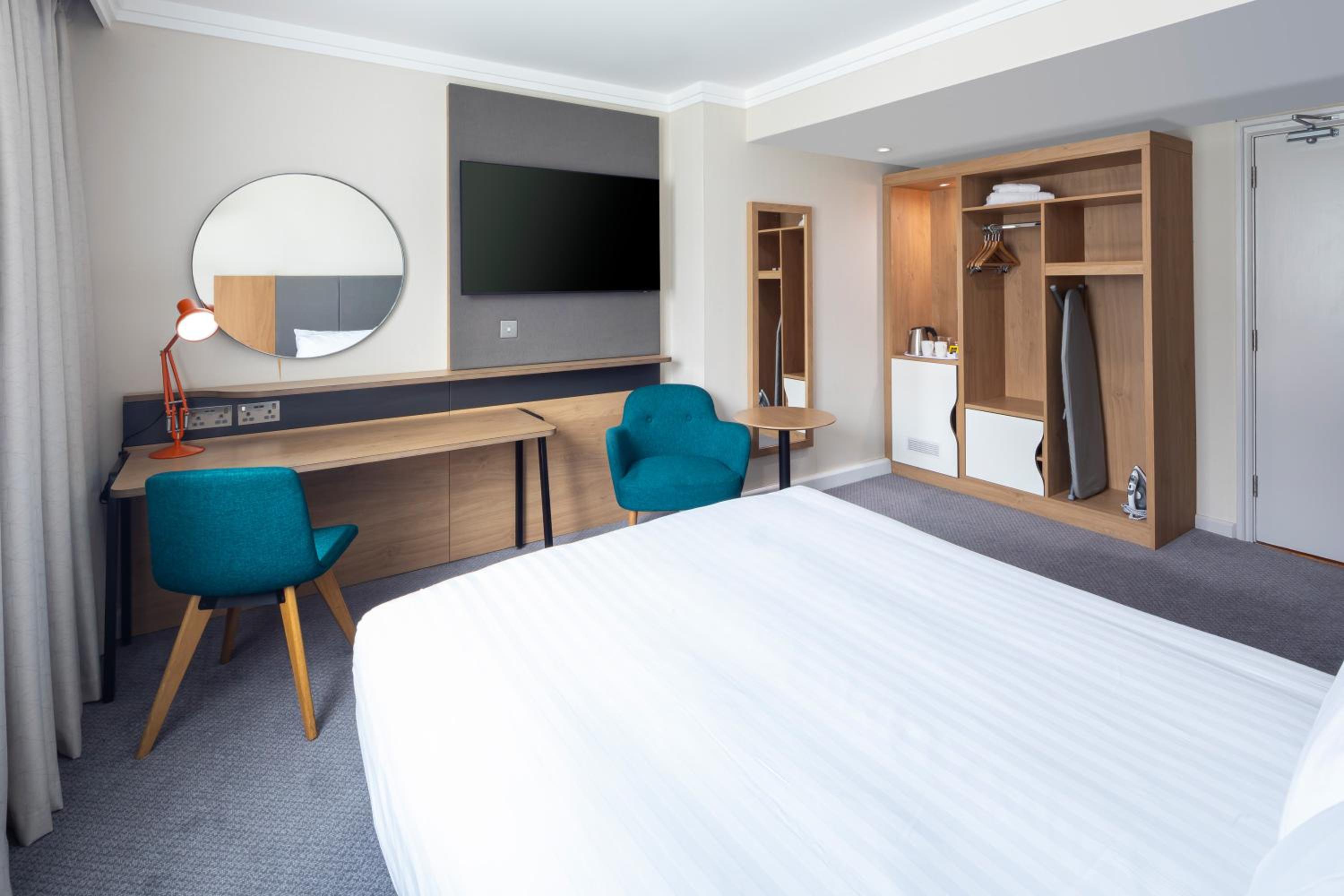 Holiday Inn High Wycombe M40, Jct.4 by IHG