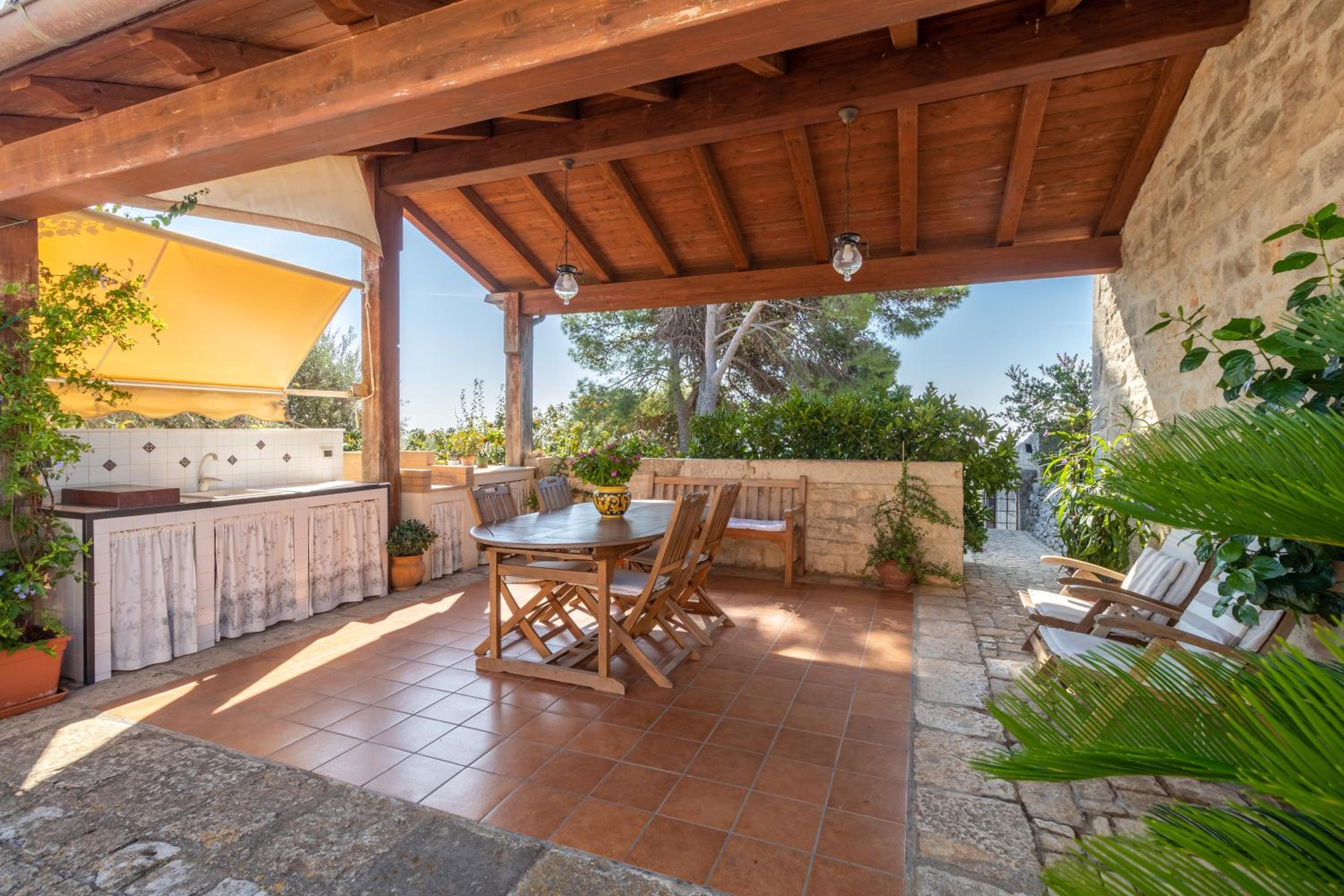 One-Bedroom Apartment with Garden View photo 3