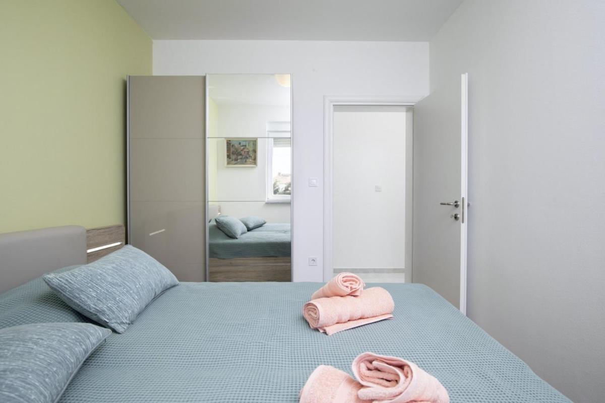 Three-Bedroom Apartment photo 1
