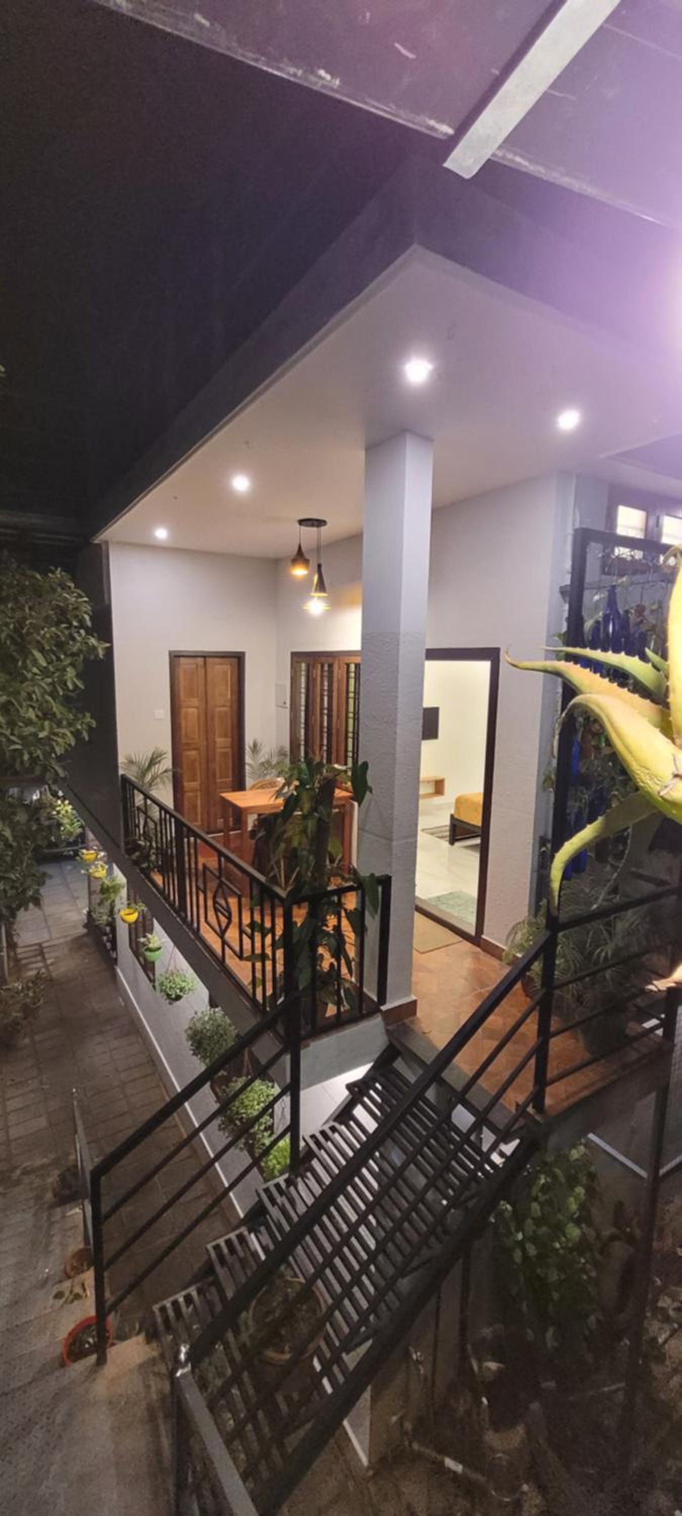 Double Room with Balcony - Photo 3
