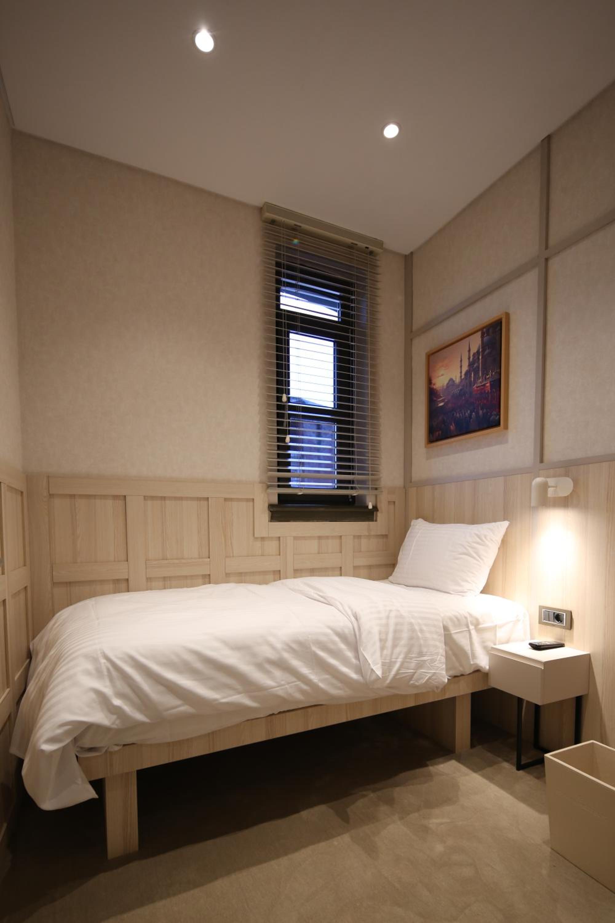 Deluxe Family Suite photo 2