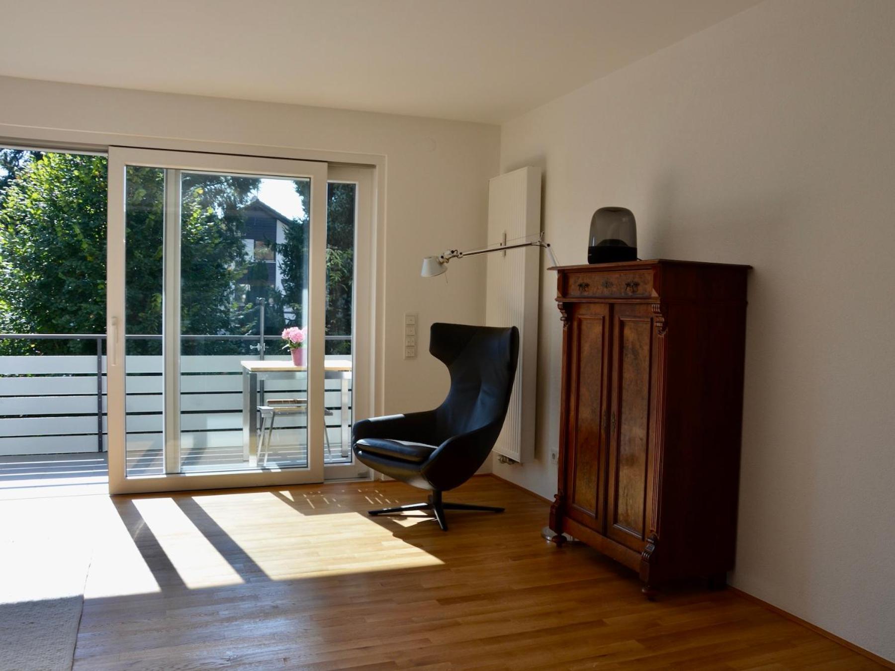 Apartment with Balcony photo 2