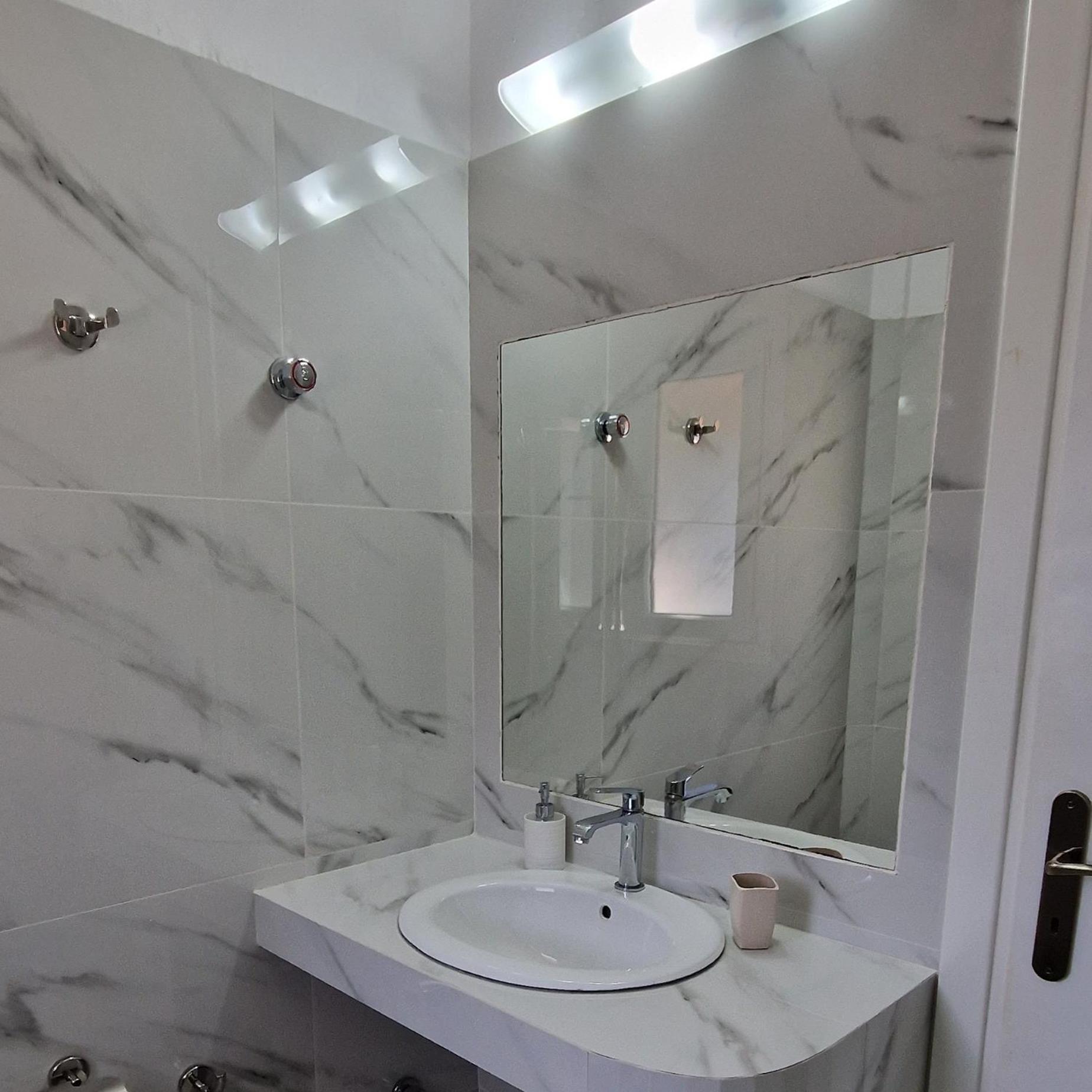 Triple Room with Sea View - Photo 2