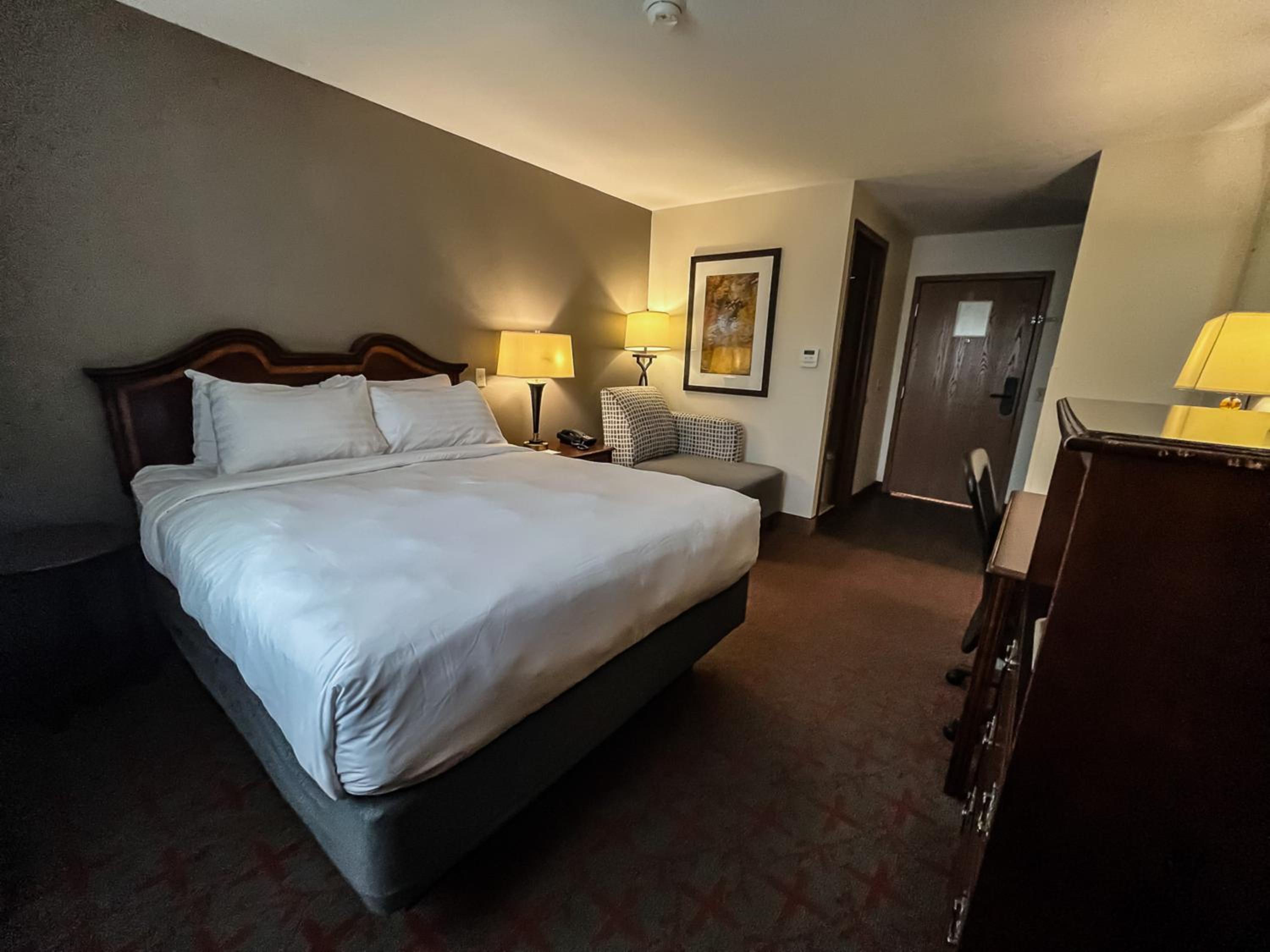 Queen Room - Photo 1