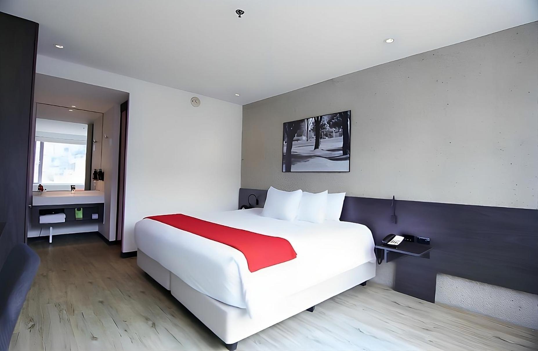 King Suite - Photo 4