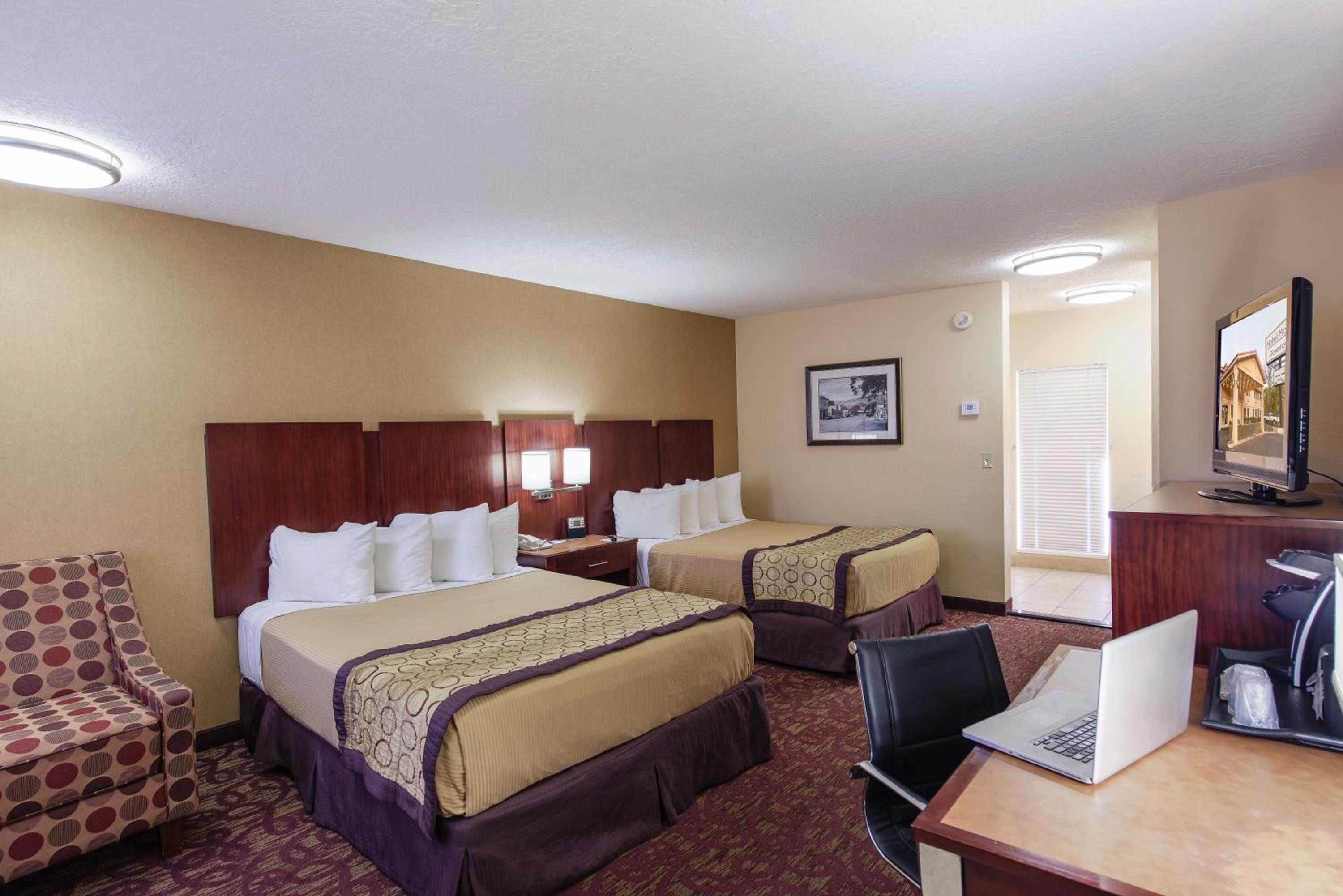 Queen Room with Two Queen Beds - Photo 1