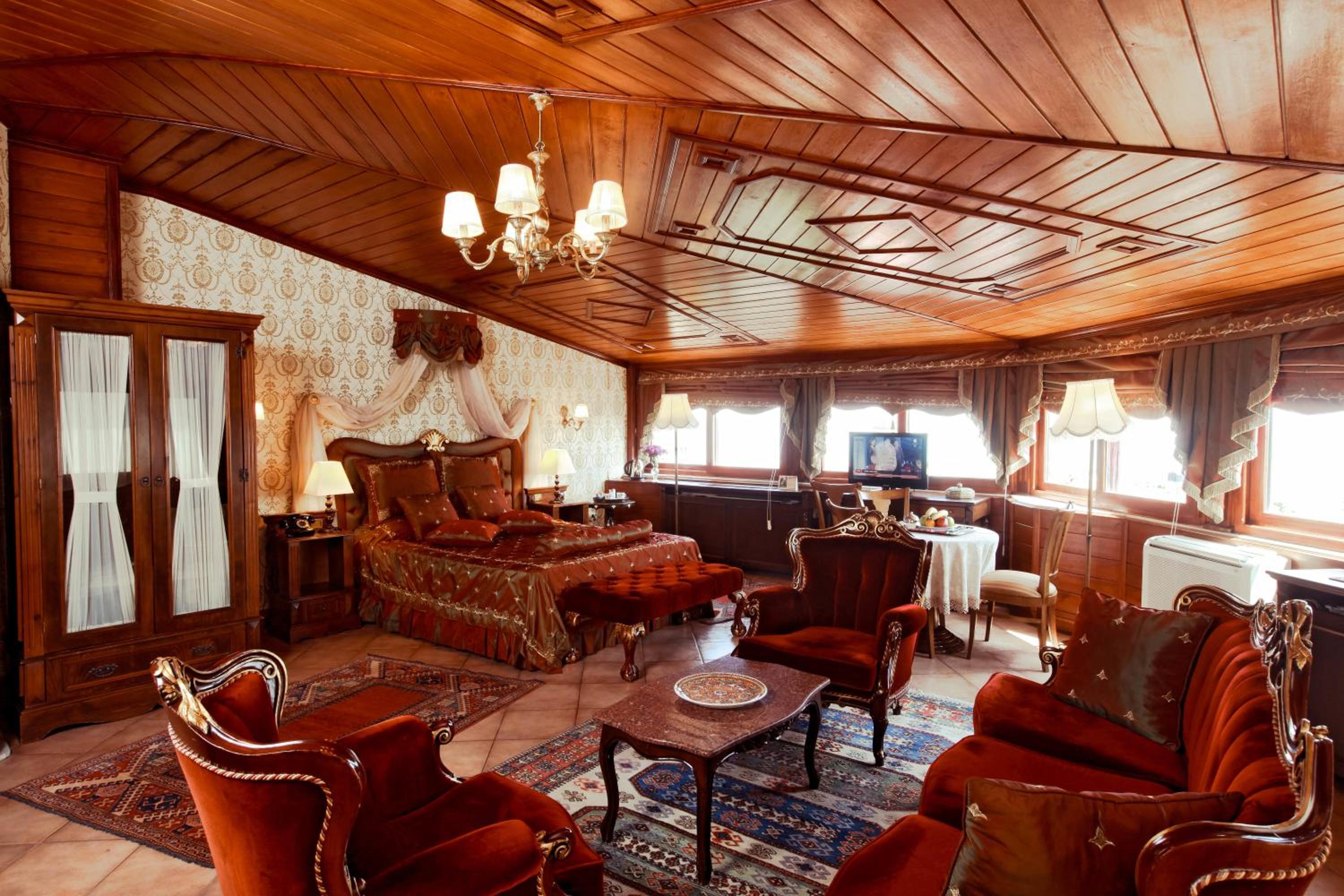 Penthouse Suite photo 1