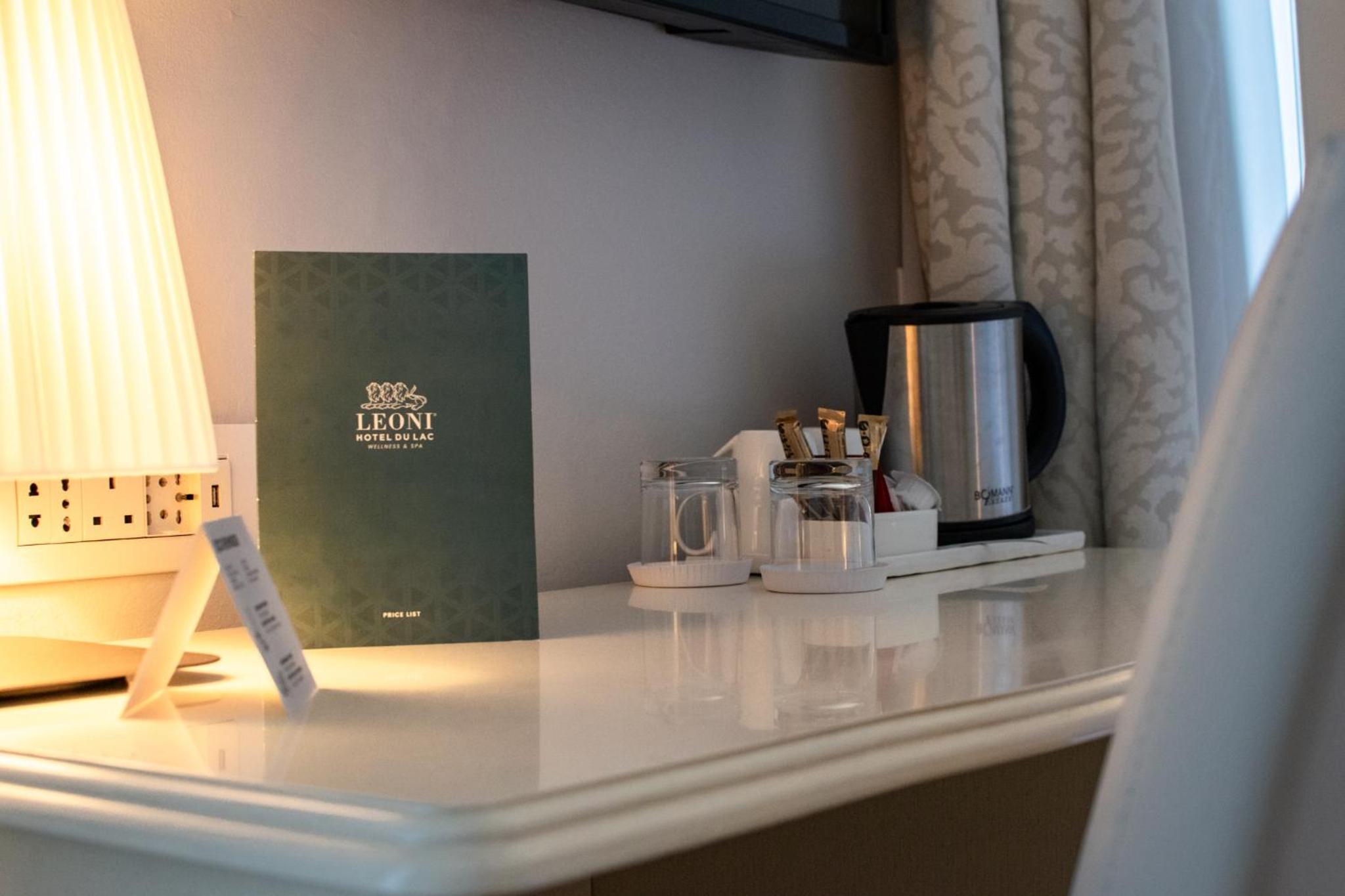 Deluxe Double or Twin Room with Lake View photo 2