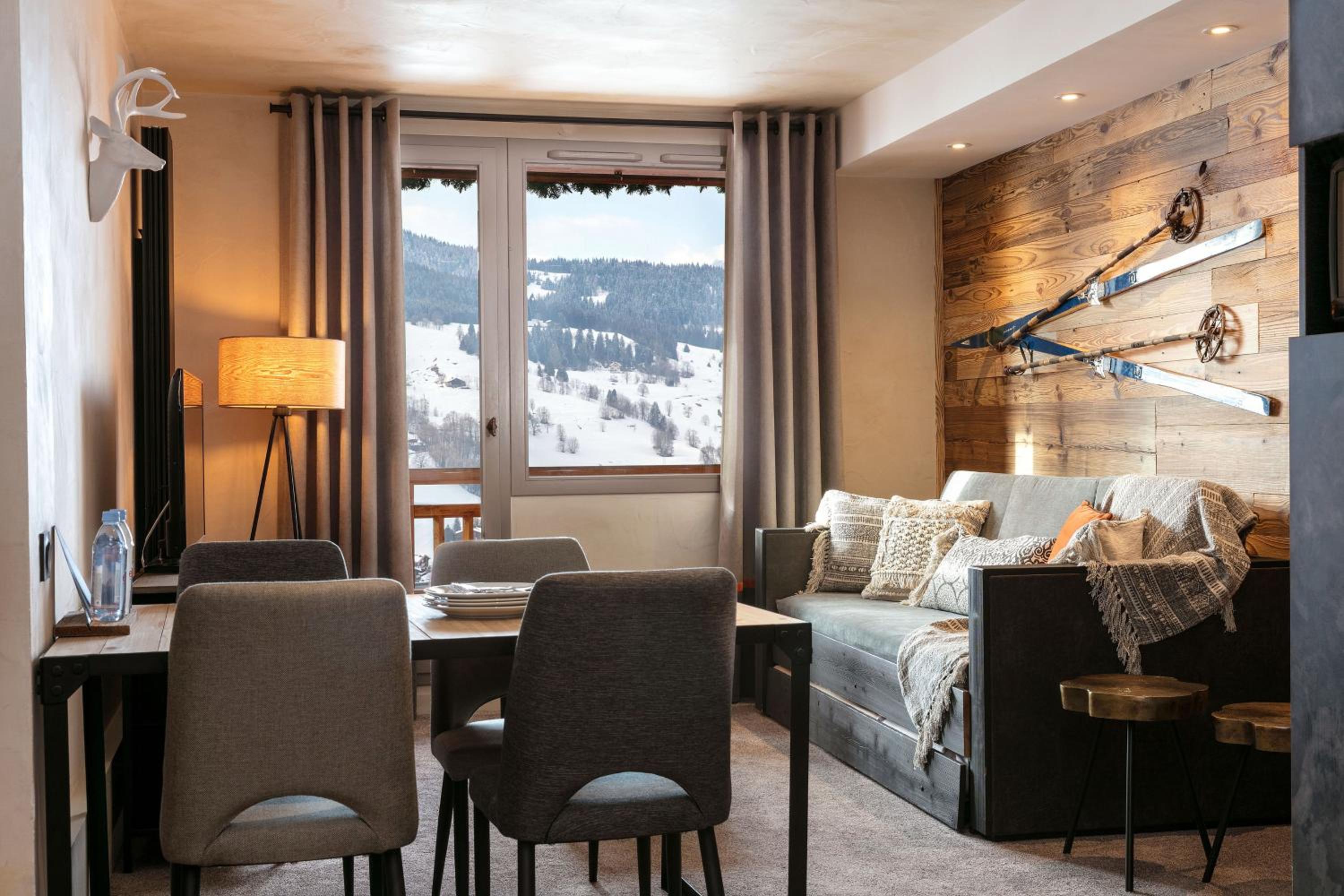 The Megeve Suite with Balcony with High Tea (dec-april)  - Photo 1