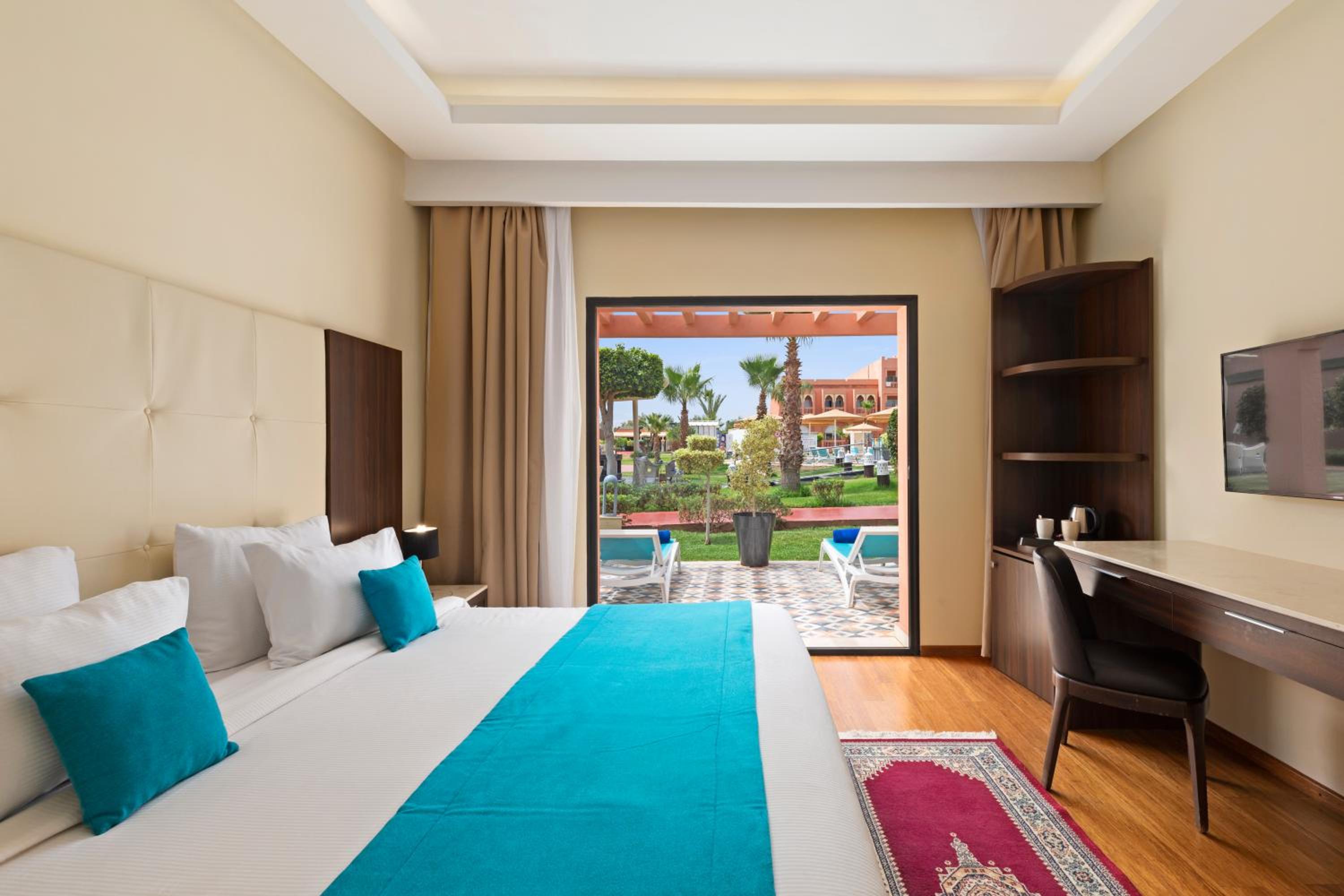 Royal Two Bedroom Family Room (Non Smoking)