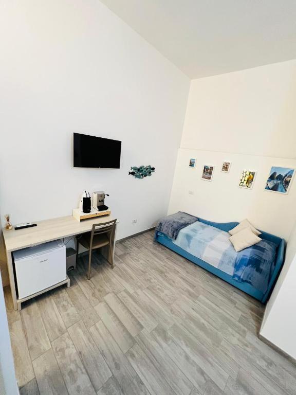 Double Room - Photo 5