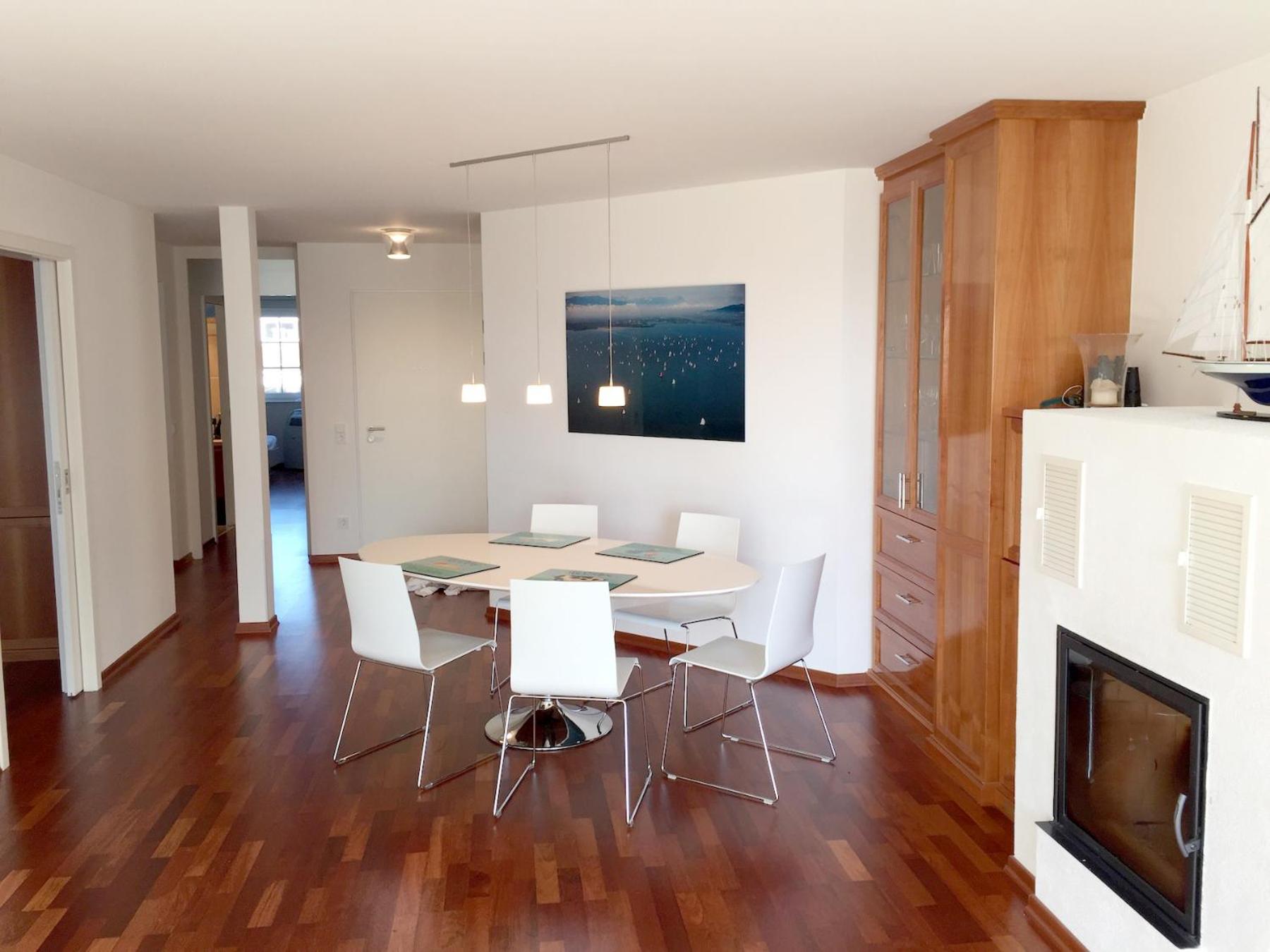 Apartment with Lake View photo 3