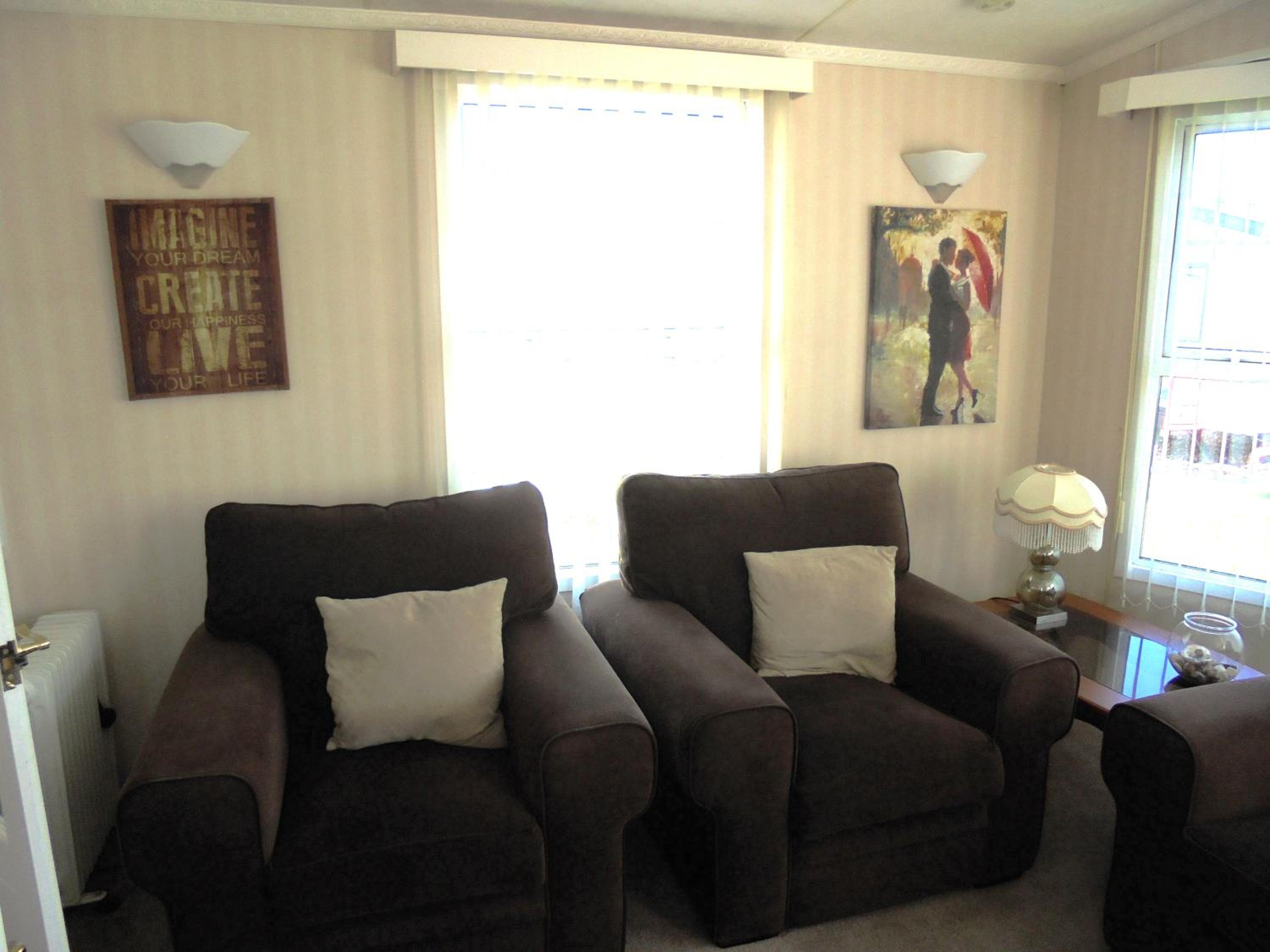 Two-Bedroom Apartment photo 2